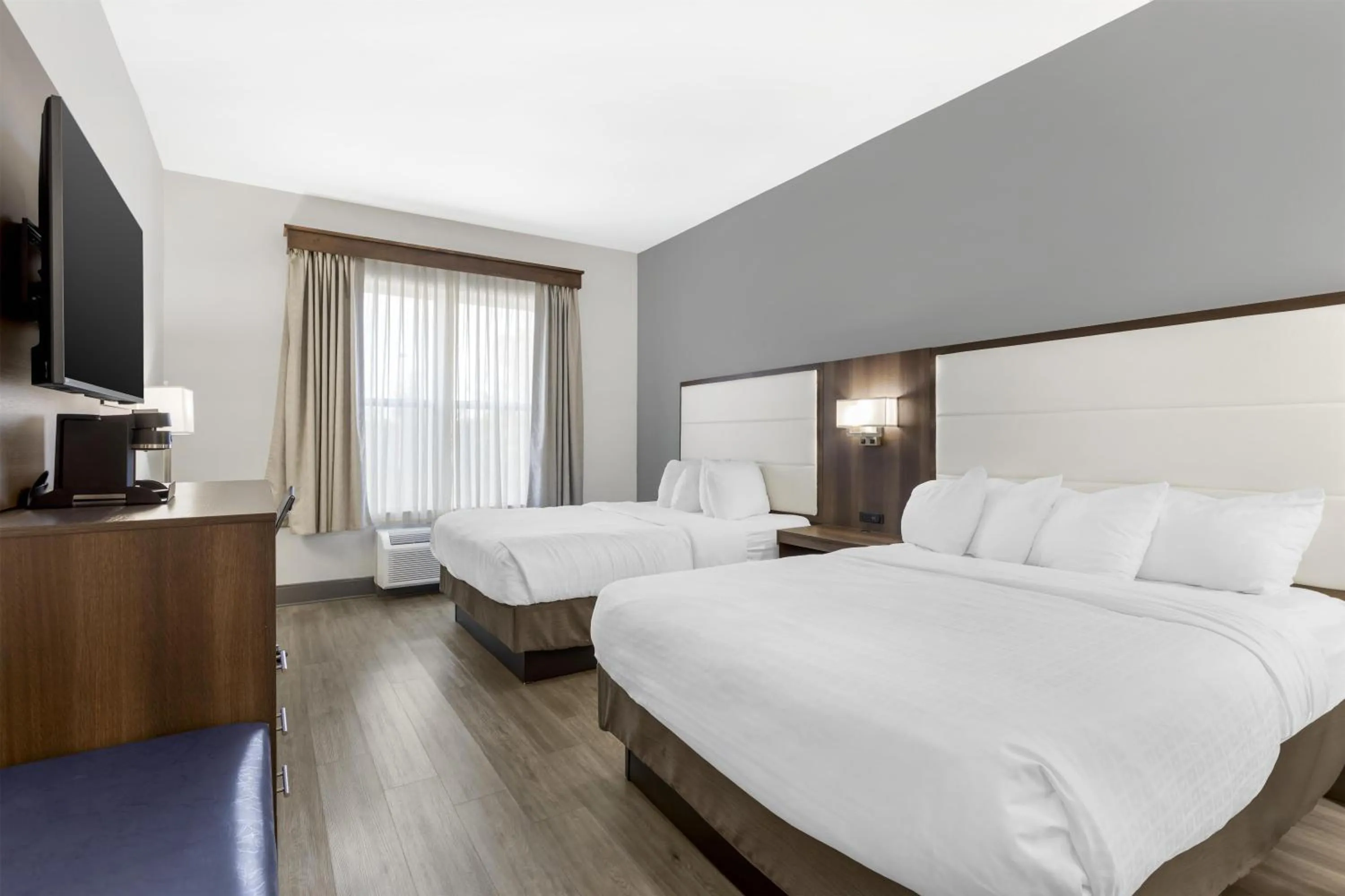 Bedroom, Bed in Best Western Plus First Coast Inn and Suites