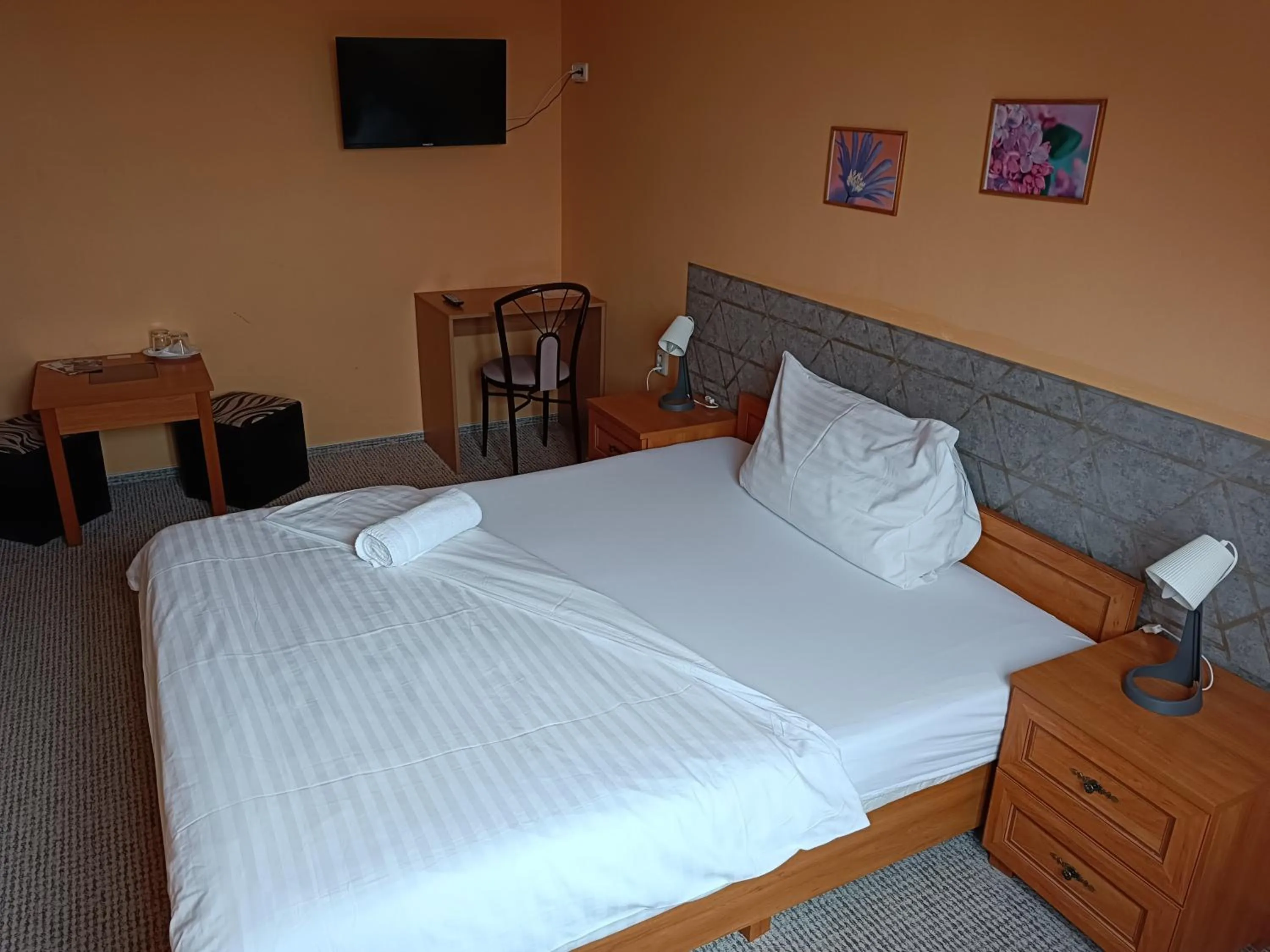 Property building, Bed in Toscca