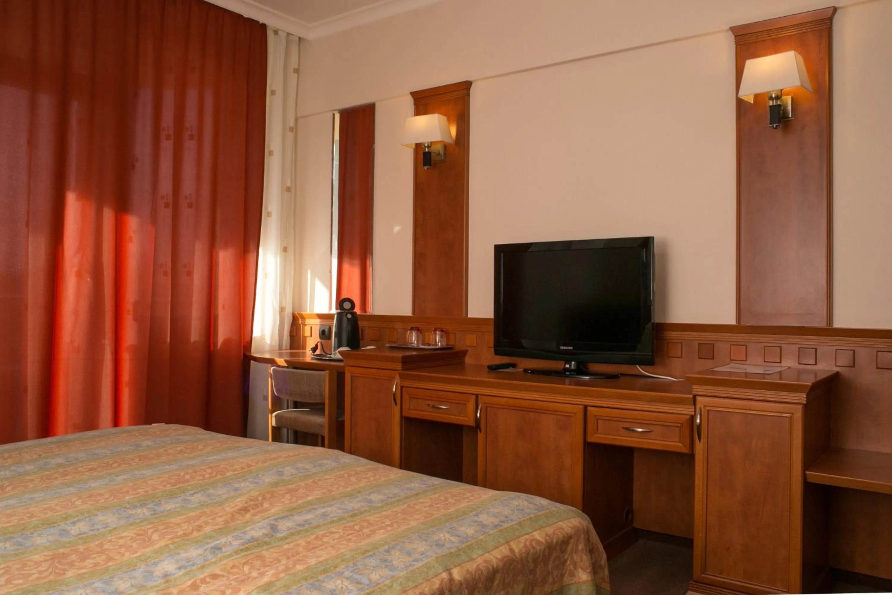 Bedroom, Bed in Csipke Hotel