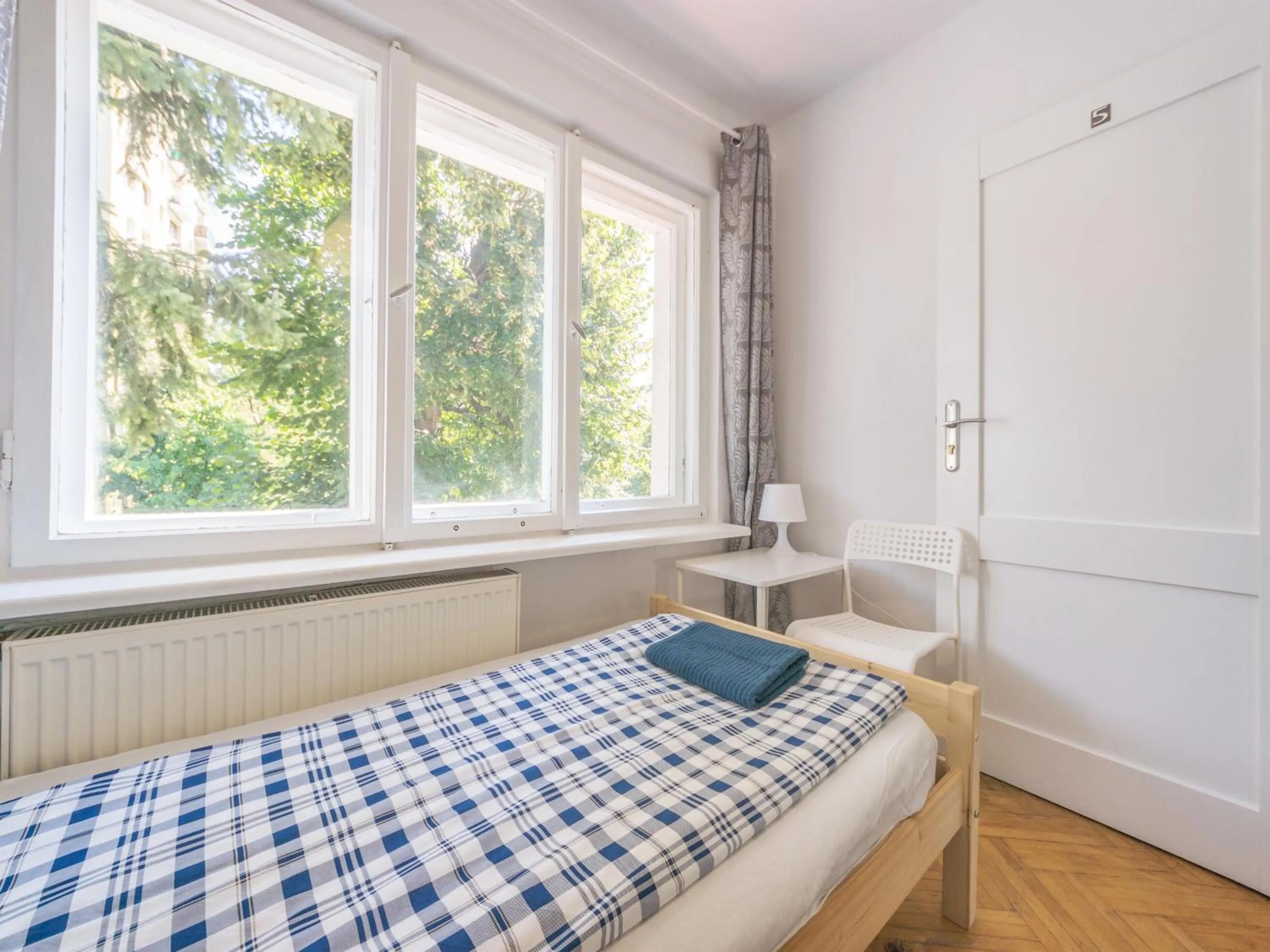 Bed in House Managers - Vintage Sopot