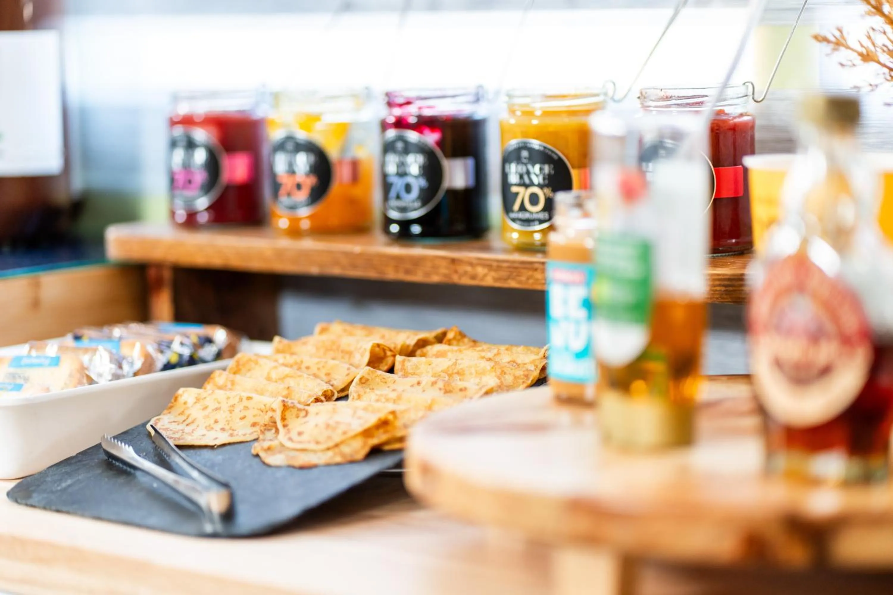 Food and drinks in ibis budget Aix en Provence