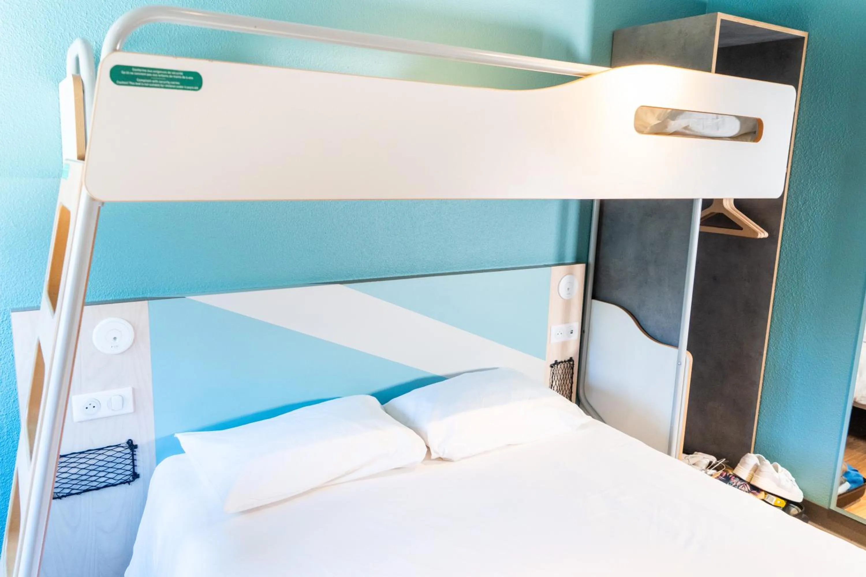 bunk bed, Bed in ibis budget Aix en Provence