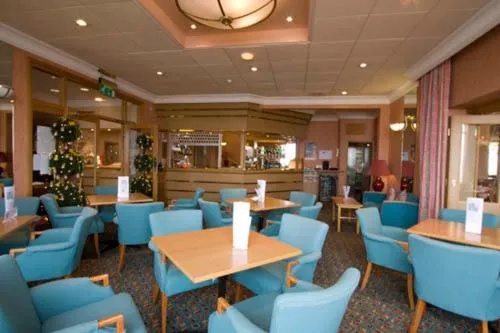 Lounge or bar in Expanse Hotel