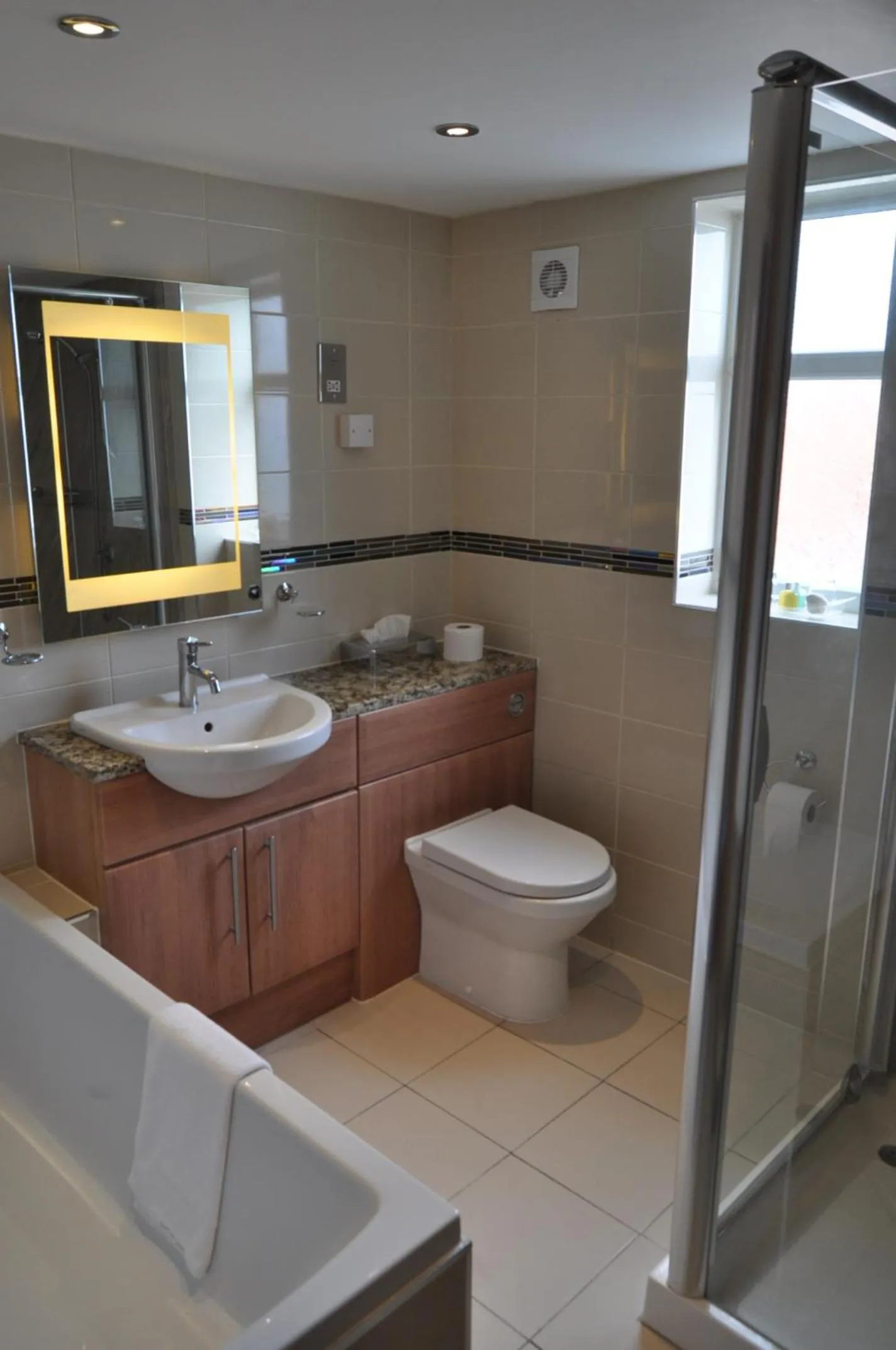 Bathroom in Expanse Hotel