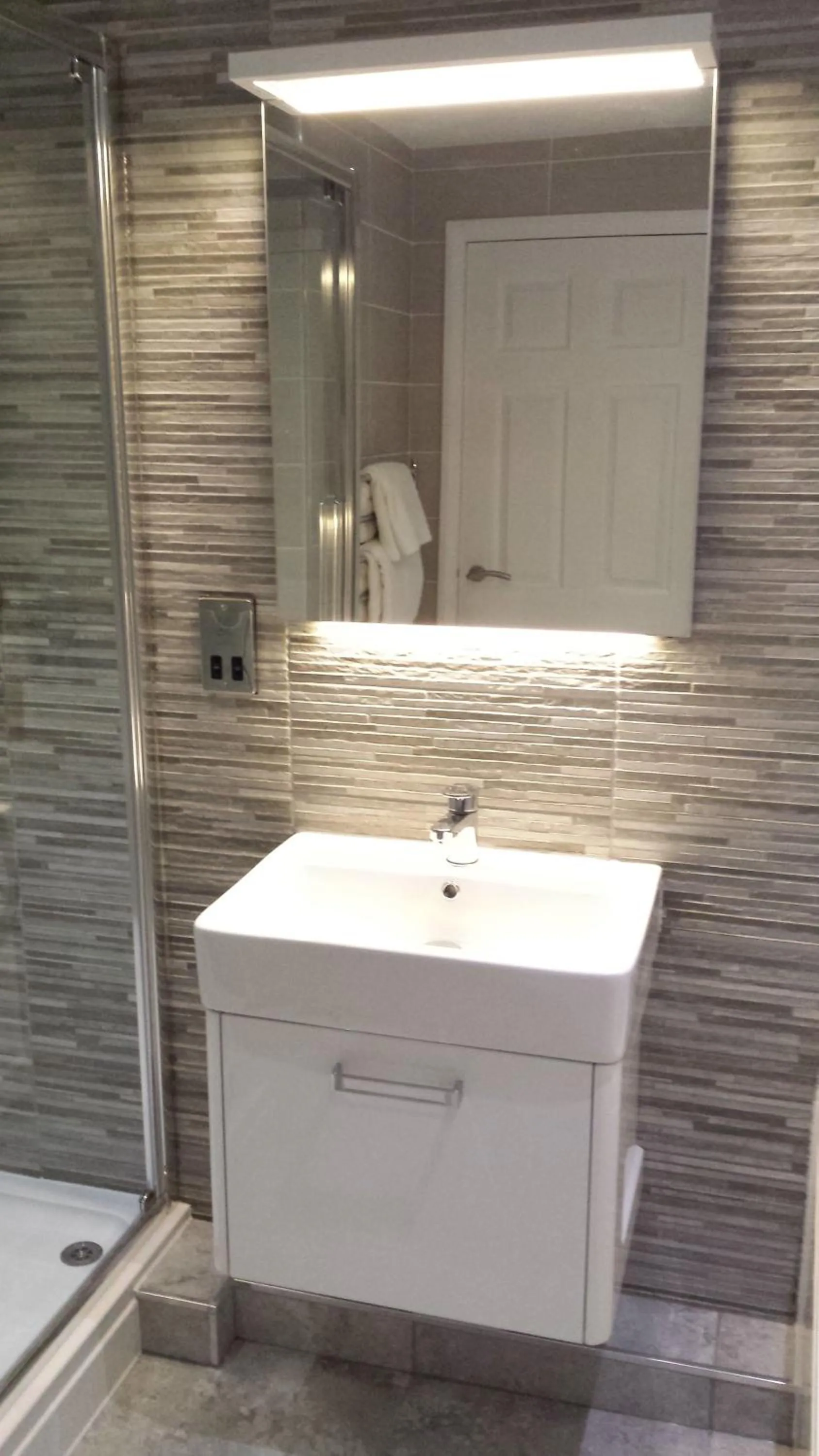 Bathroom in Expanse Hotel