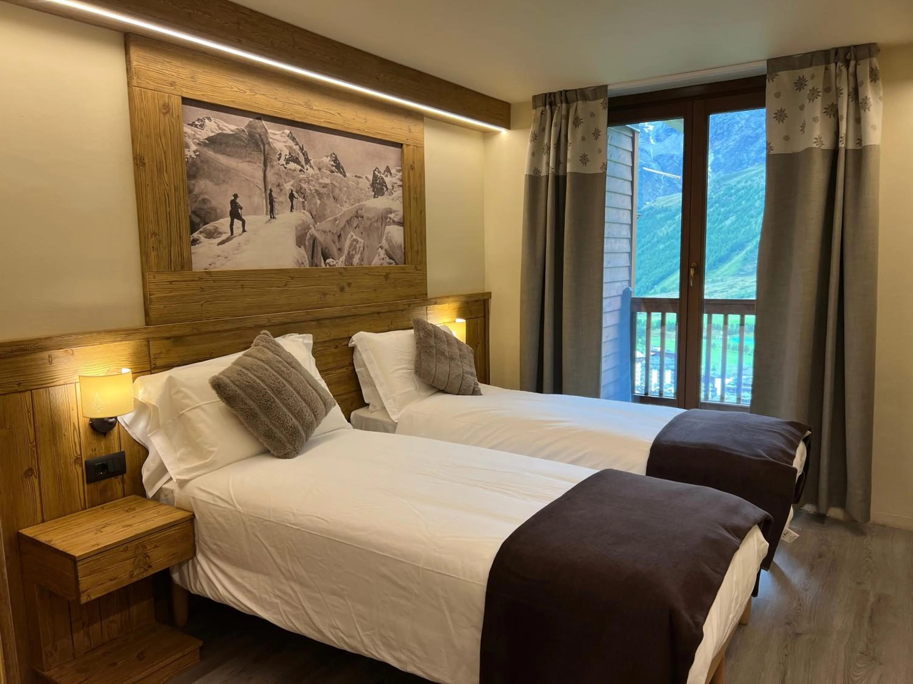 Bed in Hotel Meublé Furggen