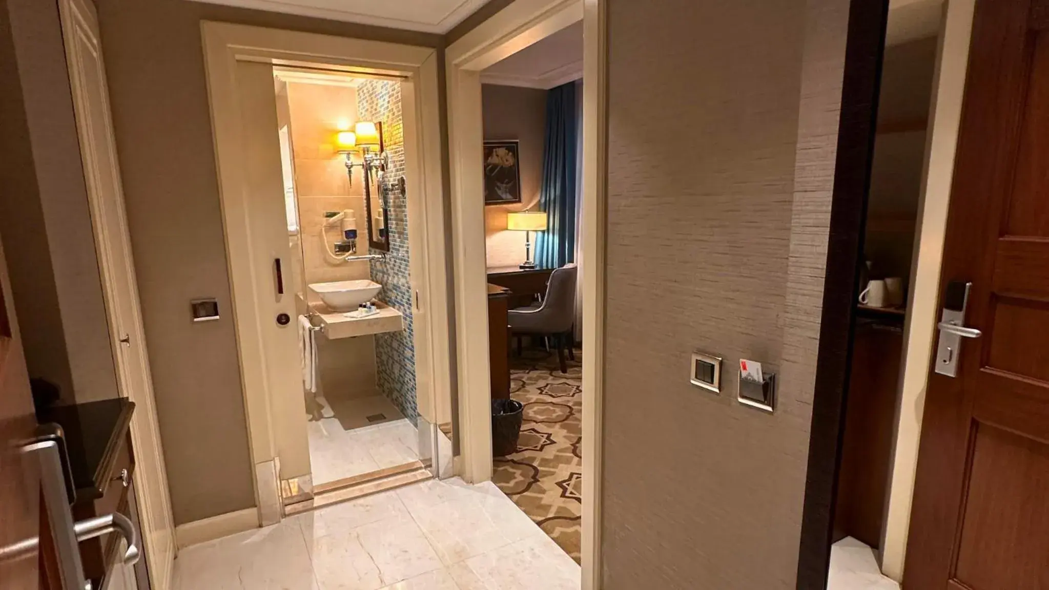 Standard Twin Room in Grand Durmaz Hotel Standard Twin Room in Grand Durmaz Hotel