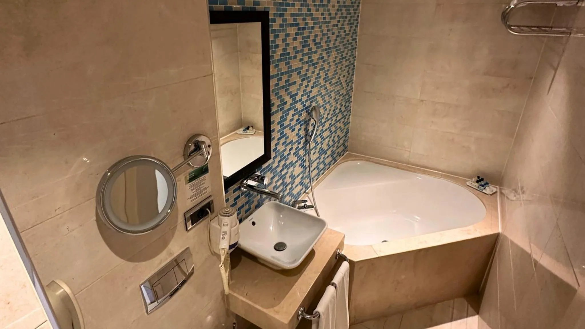 Shower in Grand Durmaz Hotel