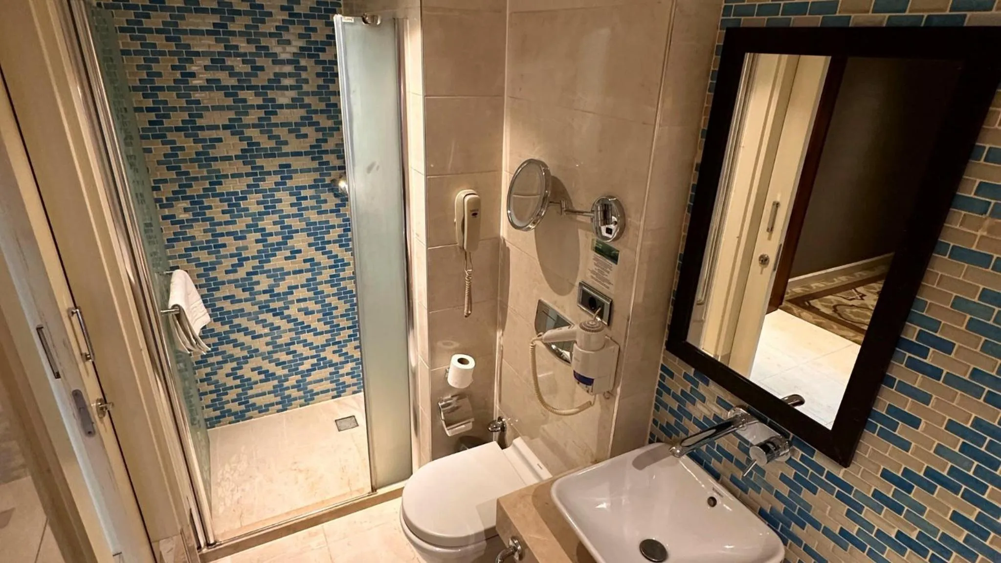 Shower in Grand Durmaz Hotel