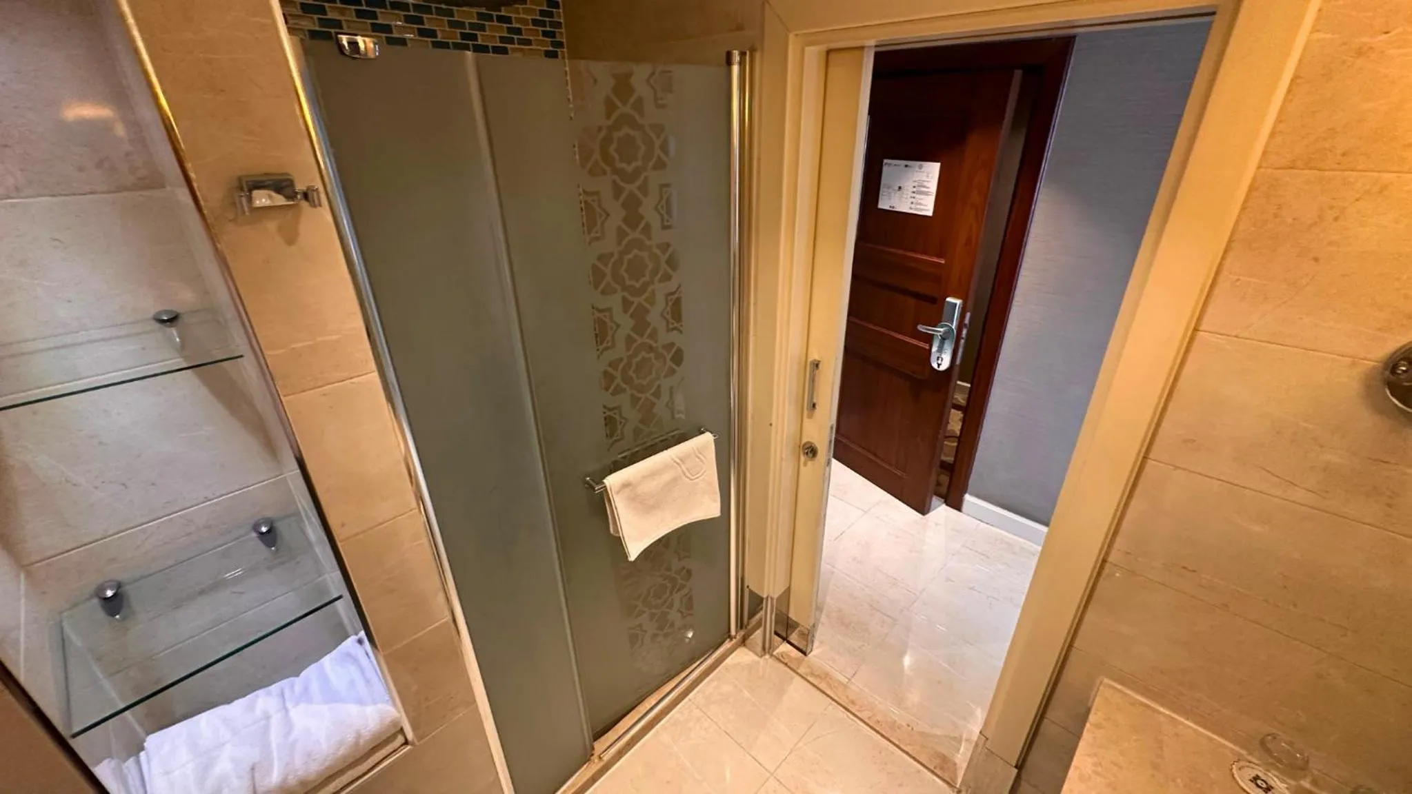 Shower in Grand Durmaz Hotel