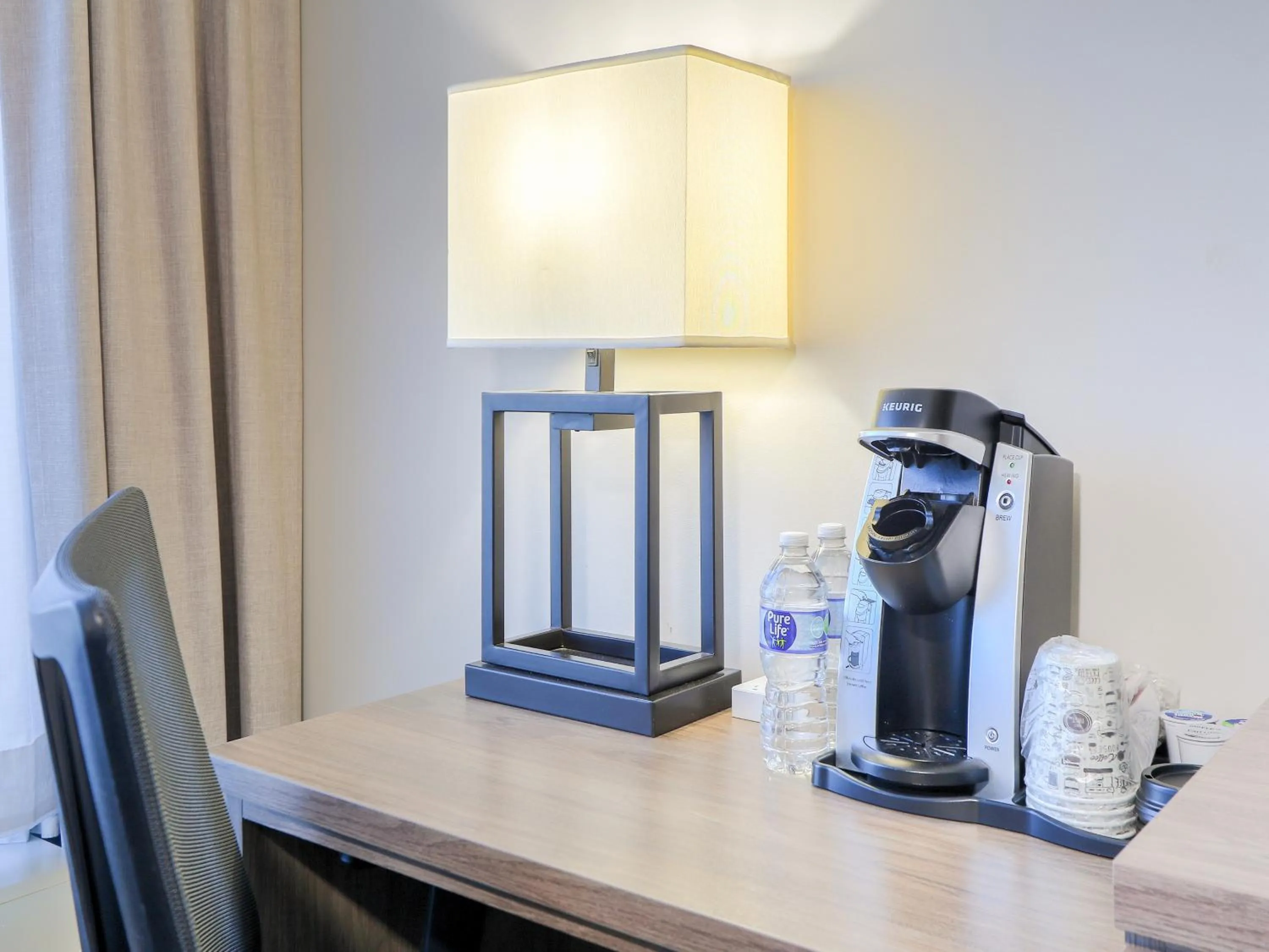 Coffee/tea facilities in The Ramsey Hotel and Convention Center Pigeon Forge