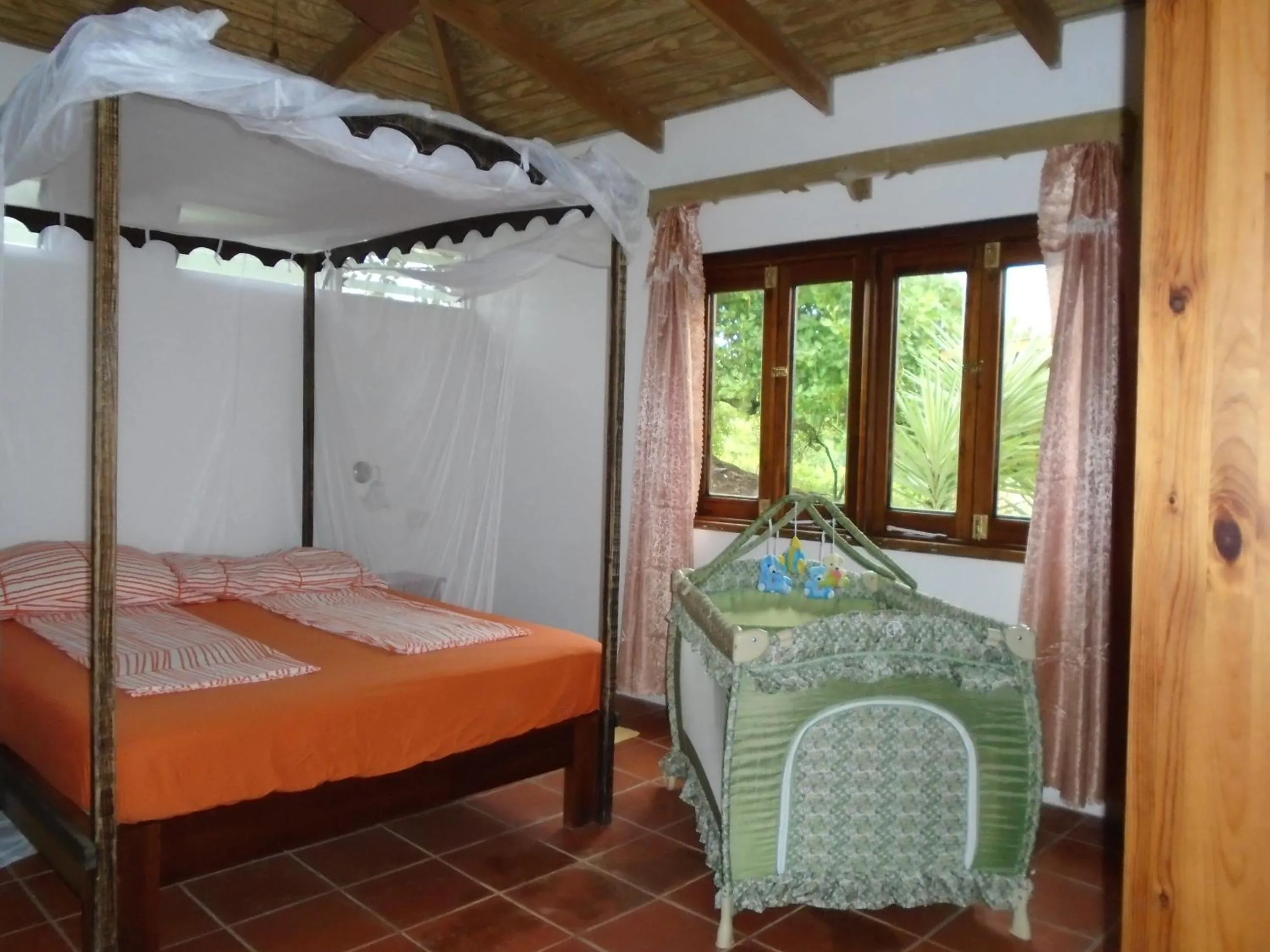 Bed in Cabier Ocean Lodge