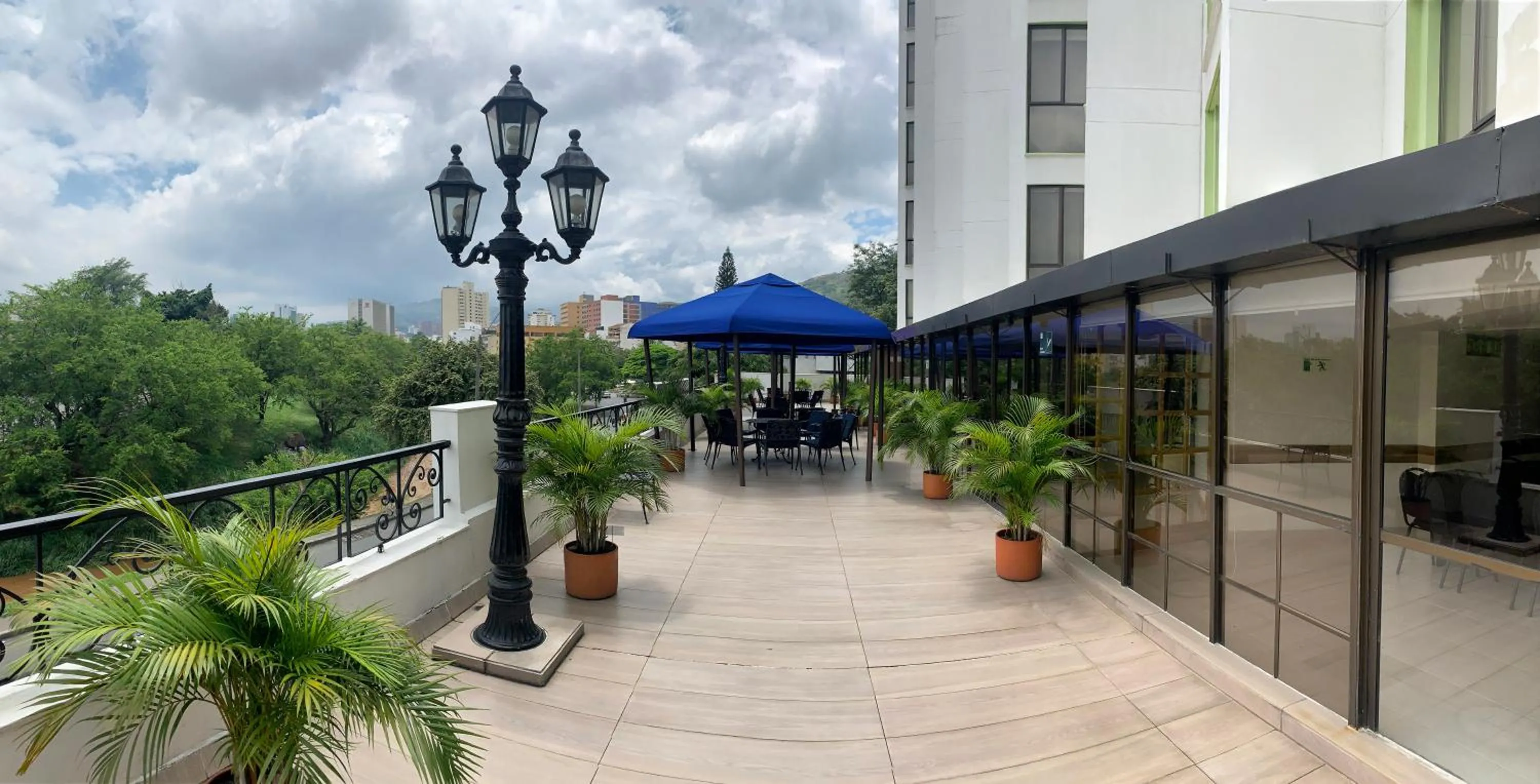 Balcony/Terrace in Hotel Cosmos Cali