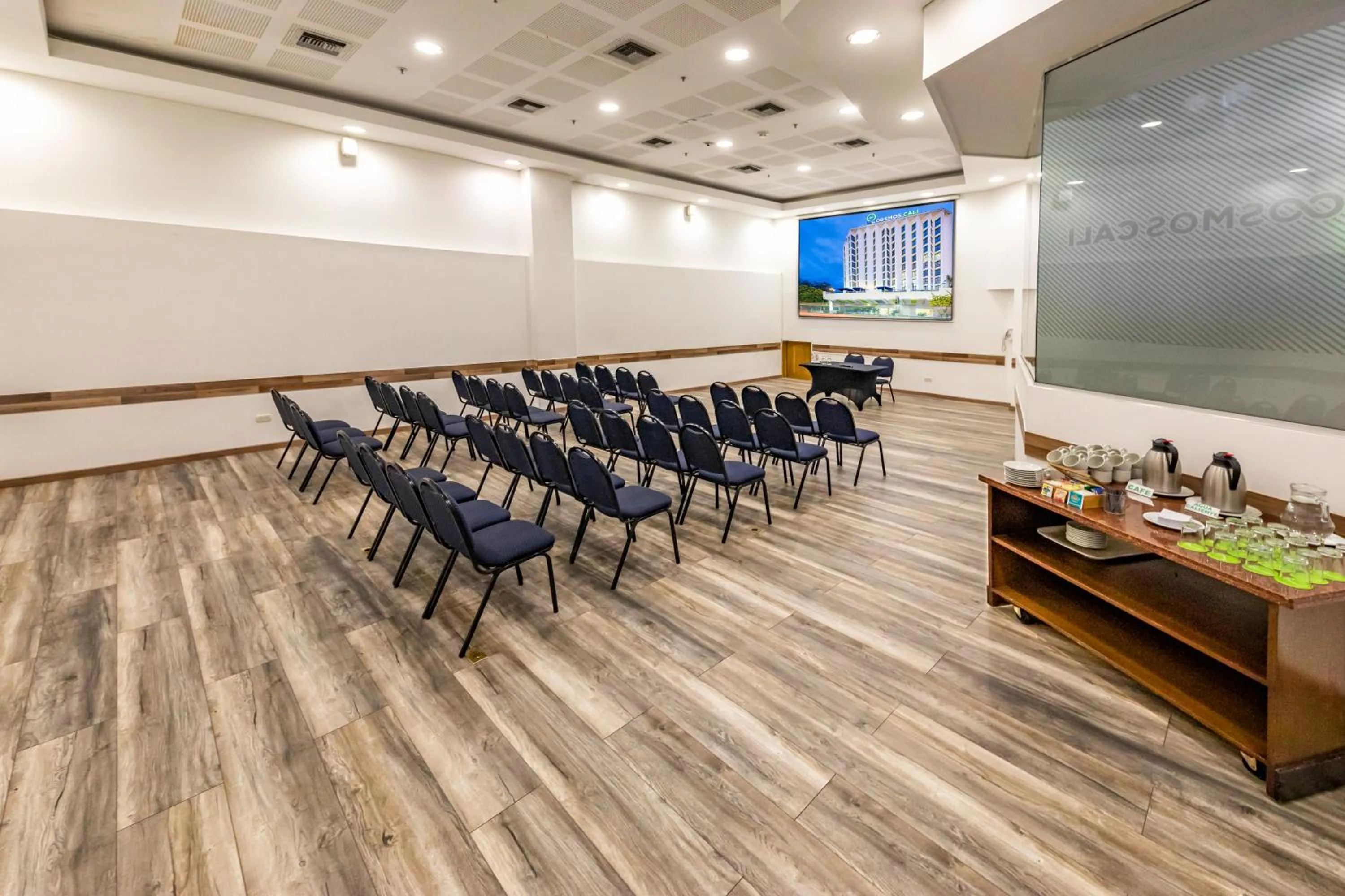 Meeting/conference room in Hotel Cosmos Cali