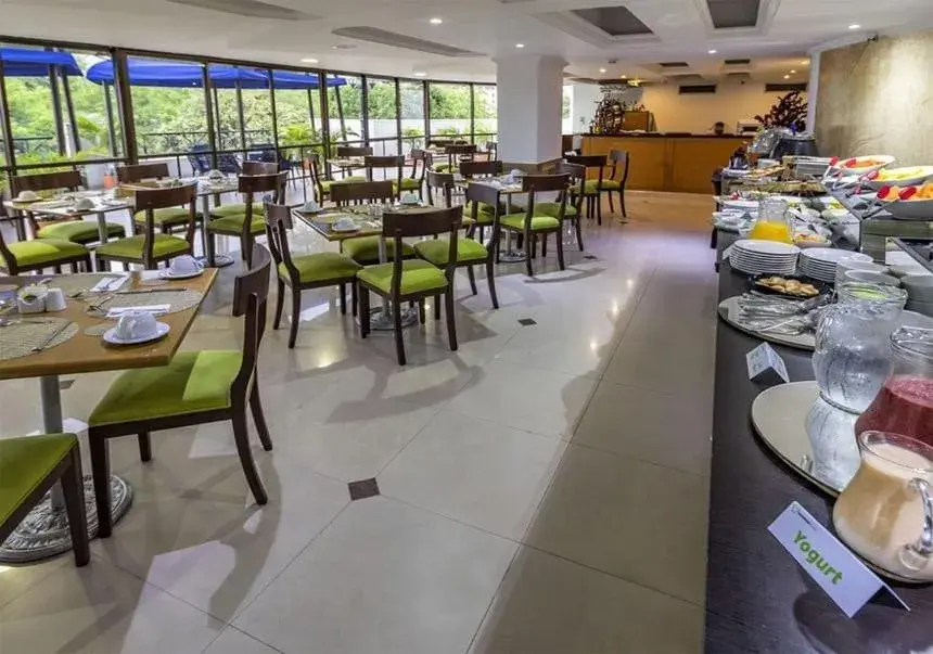 Restaurant/places to eat in Hotel Cosmos Cali Restaurant/places to eat in Hotel Cosmos Cali