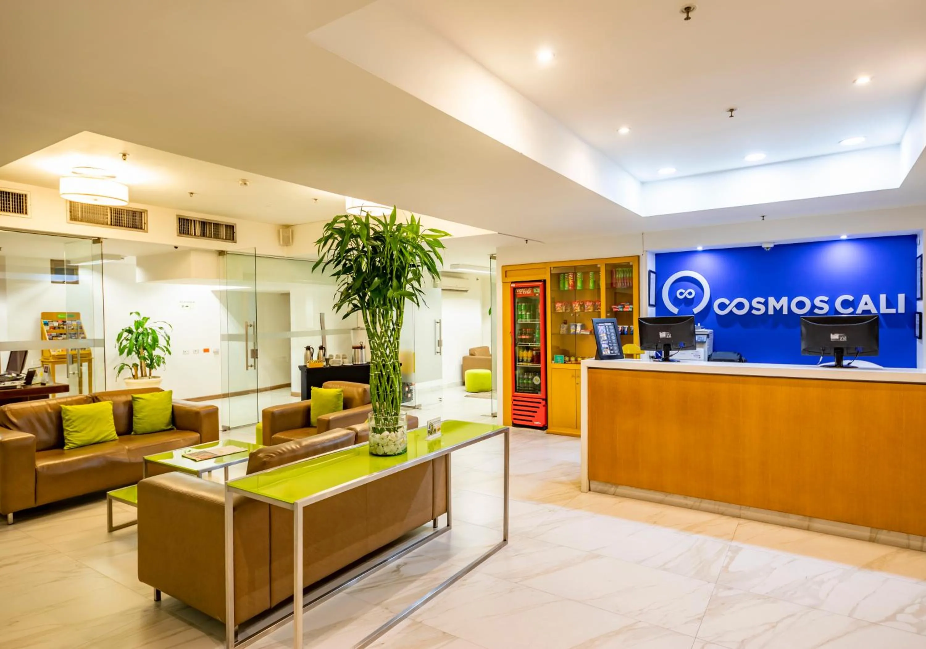 Lobby or reception in Hotel Cosmos Cali