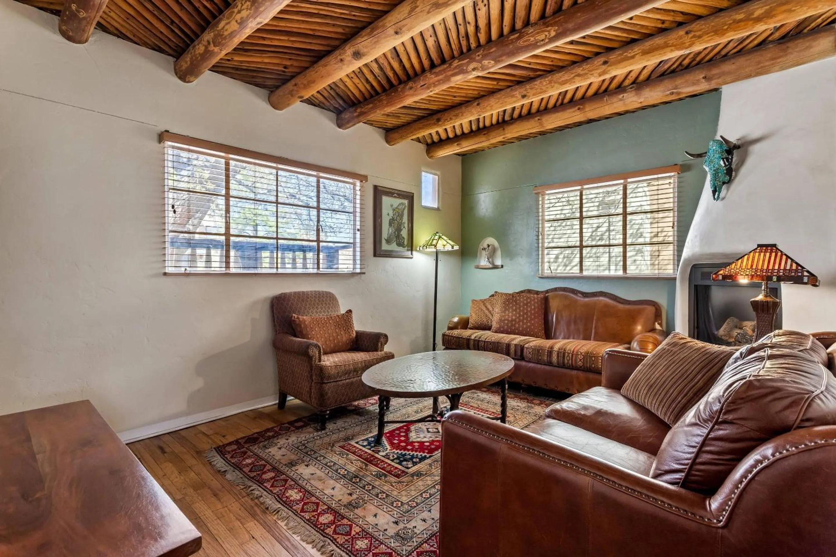 Bedroom in Casas de Suenos Old Town Historic Inn, an Ascend Collection Hotel