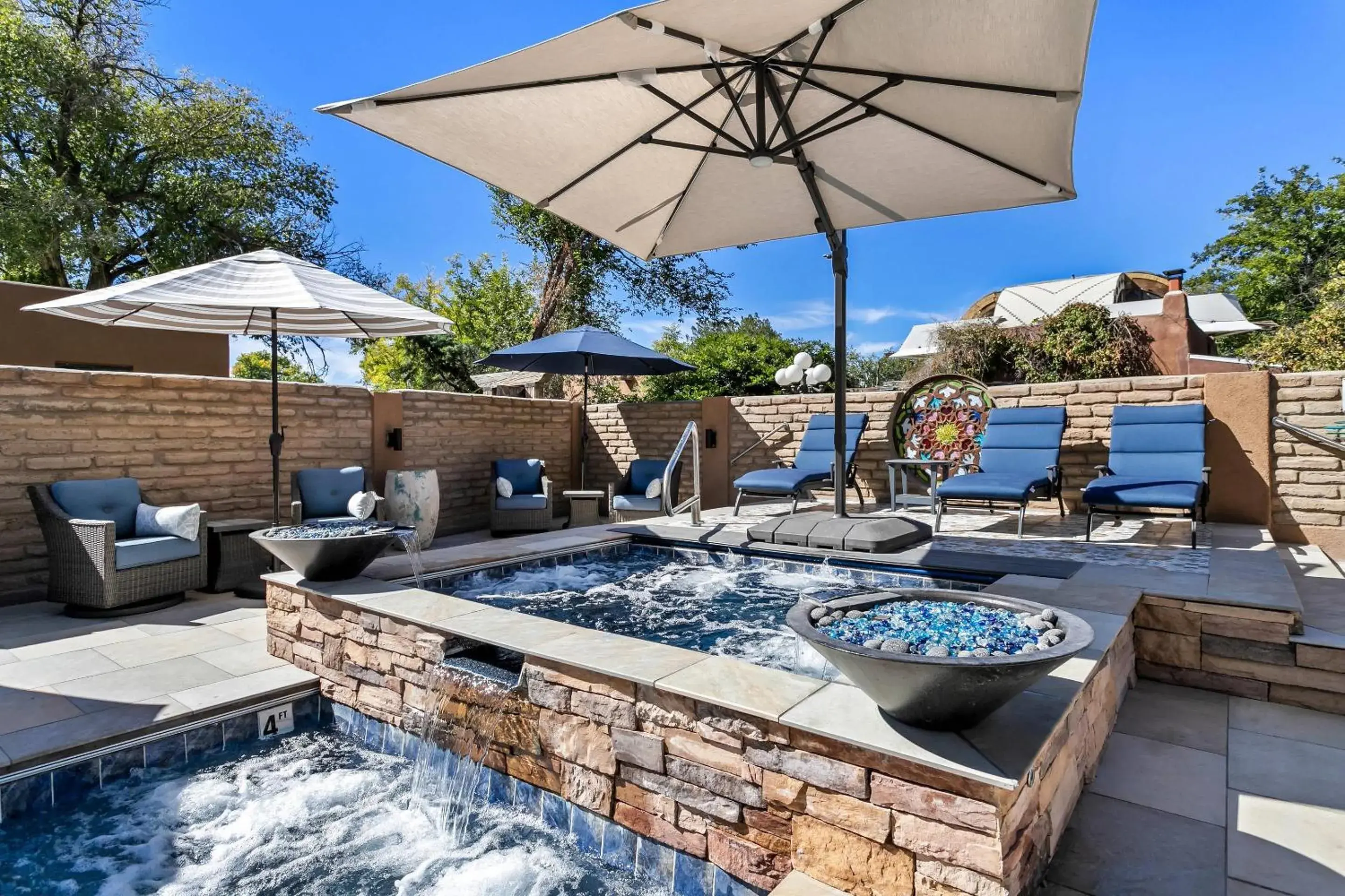 Swimming pool in Casas de Suenos Old Town Historic Inn, an Ascend Collection Hotel Swimming pool in Casas de Suenos Old Town Historic Inn, an Ascend Collection Hotel
