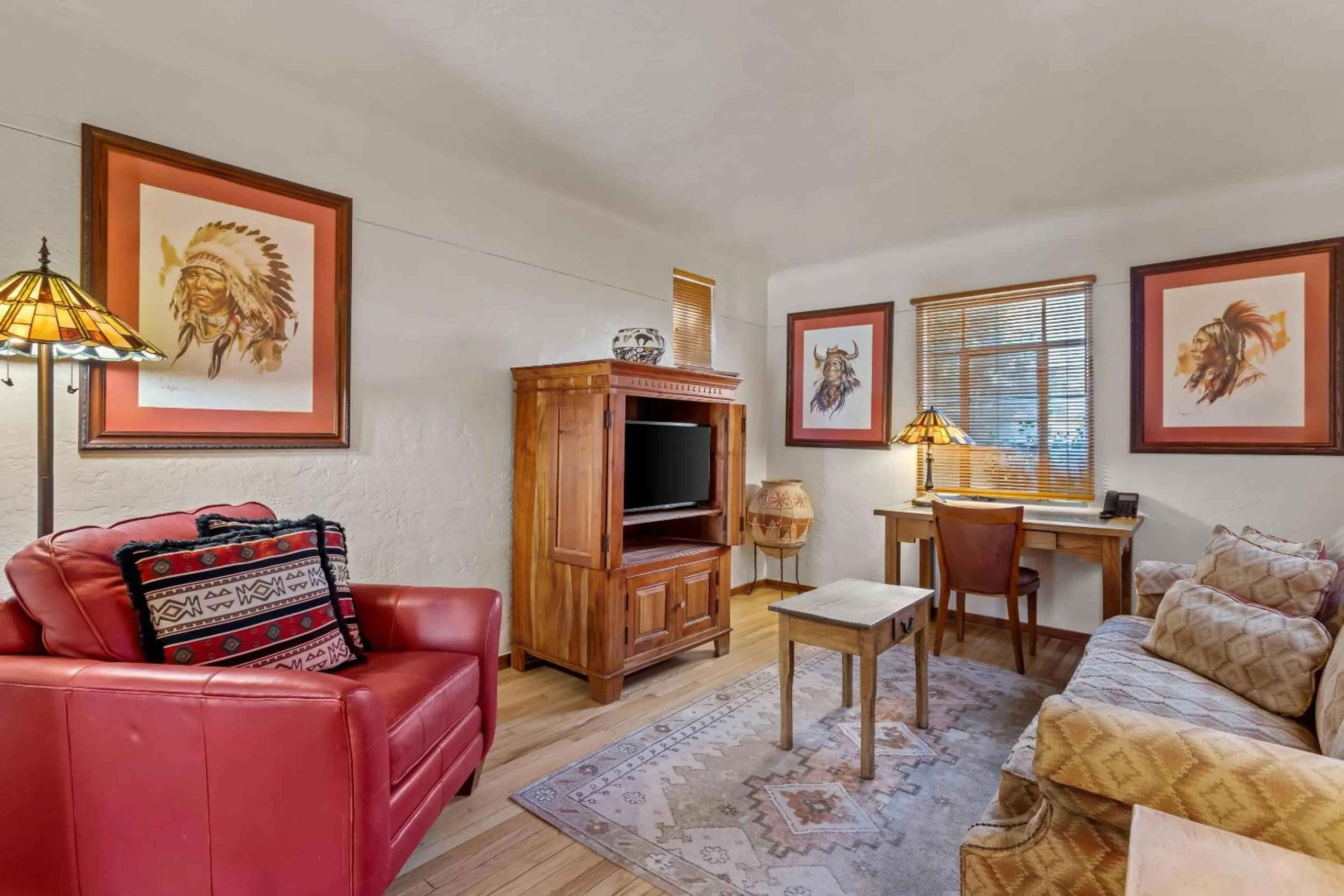 Bedroom in Casas de Suenos Old Town Historic Inn, an Ascend Collection Hotel