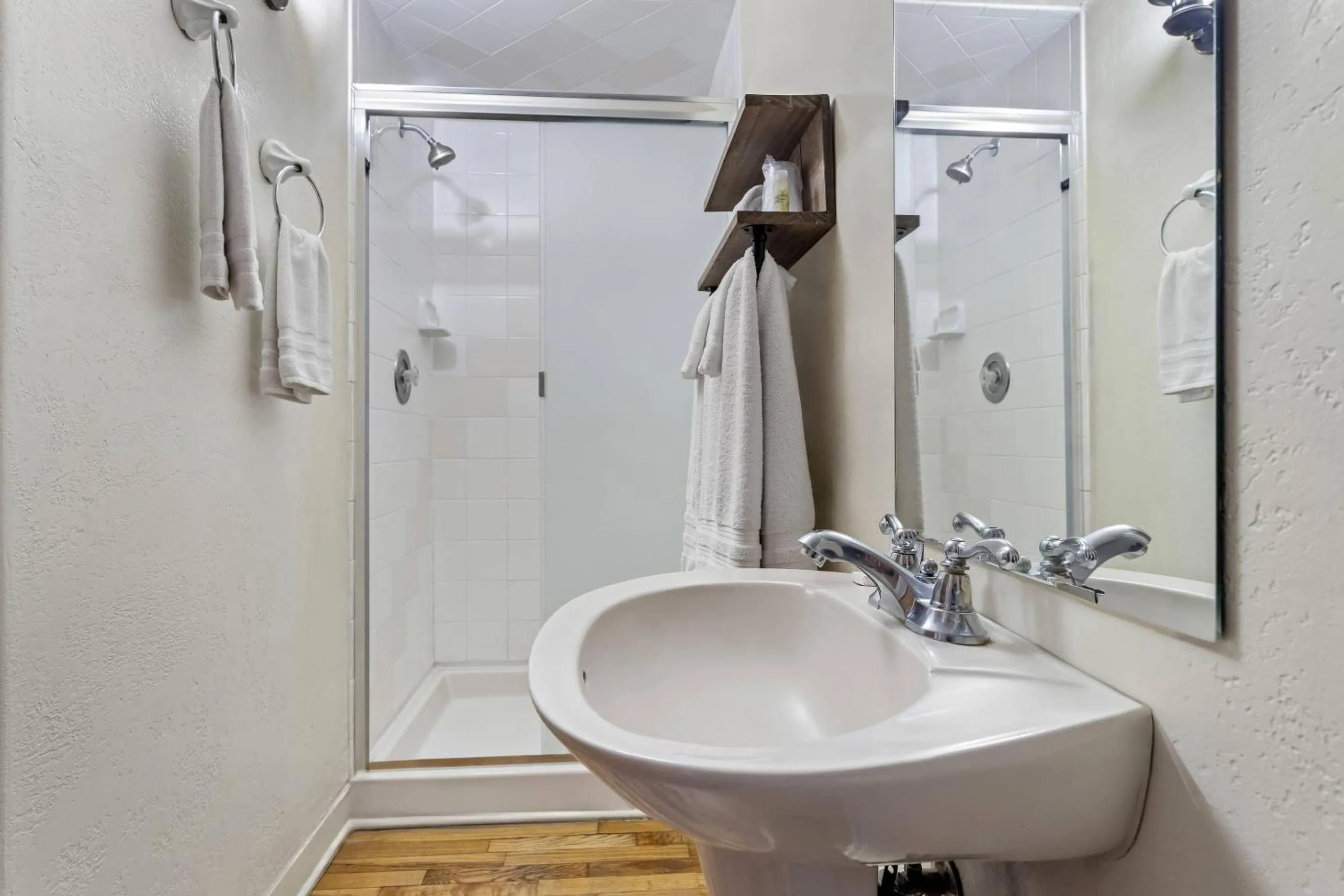 Bedroom in Casas de Suenos Old Town Historic Inn, an Ascend Collection Hotel