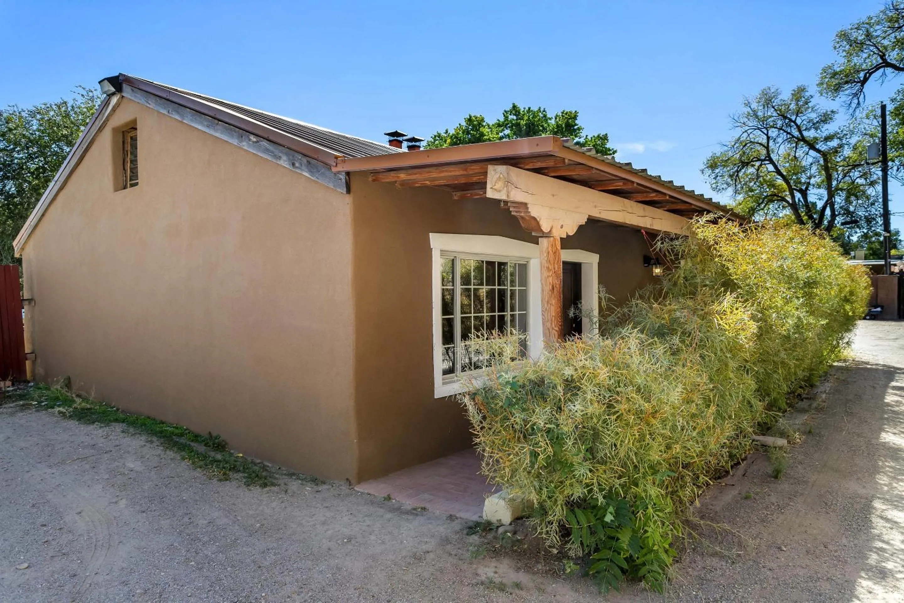 Bedroom in Casas de Suenos Old Town Historic Inn, an Ascend Collection Hotel