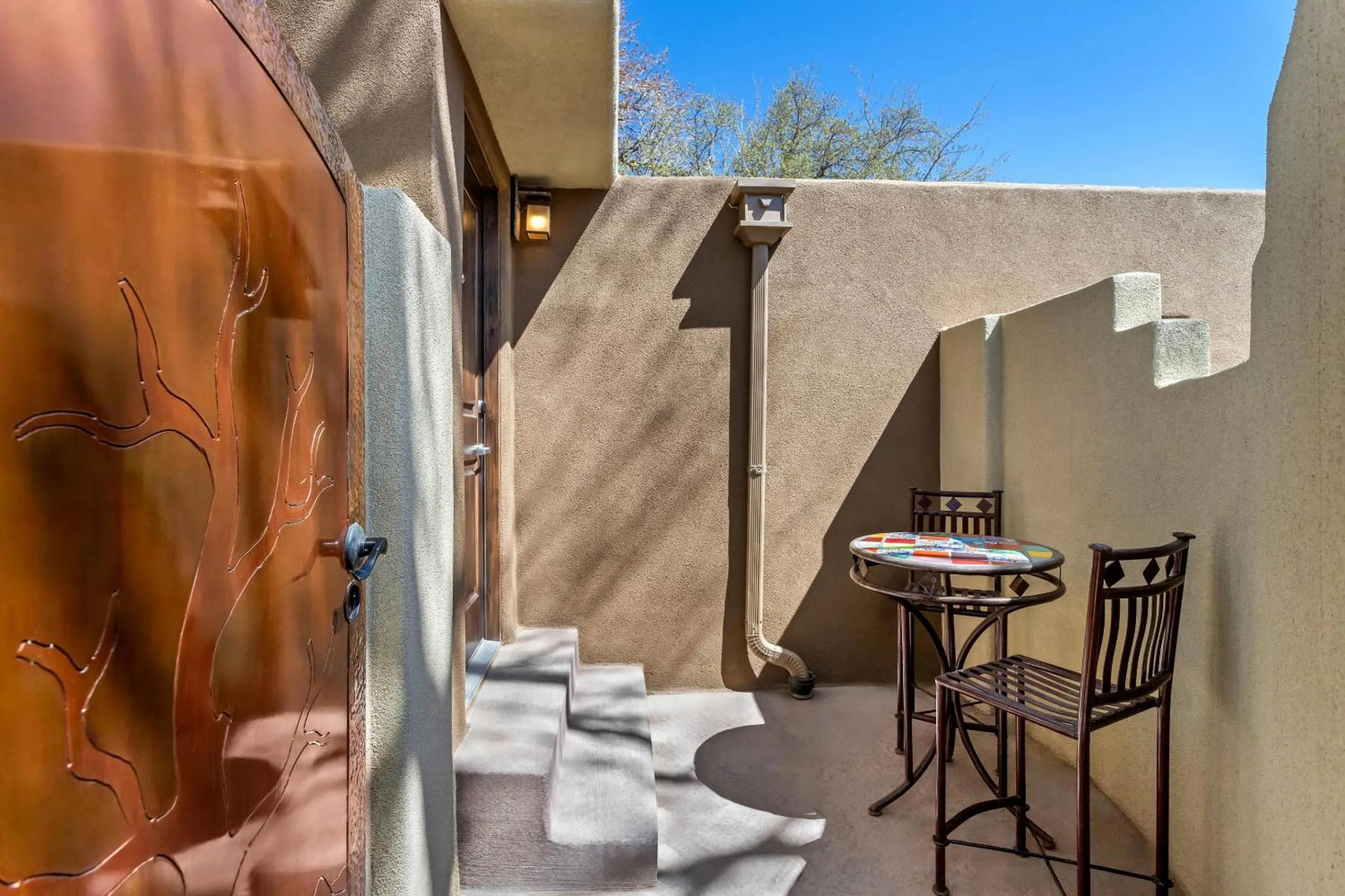 Bedroom in Casas de Suenos Old Town Historic Inn, an Ascend Collection Hotel