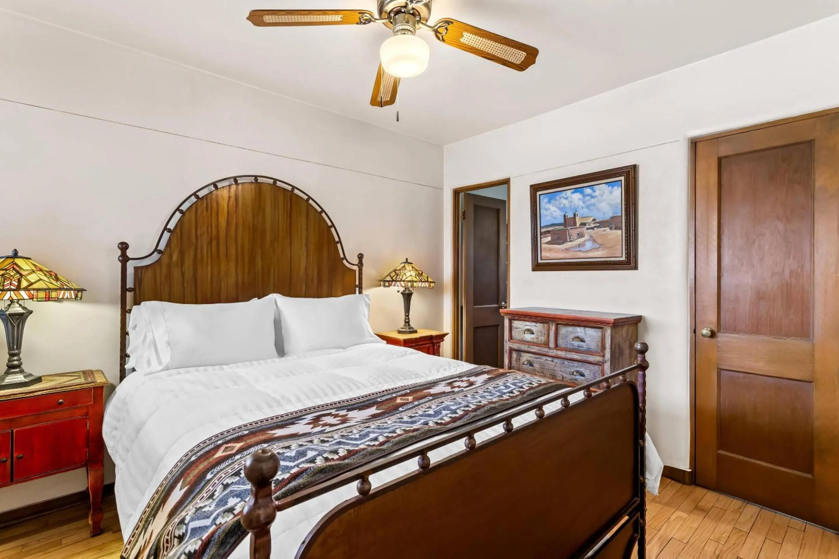 Bedroom, Bed in Casas de Suenos Old Town Historic Inn, an Ascend Collection Hotel