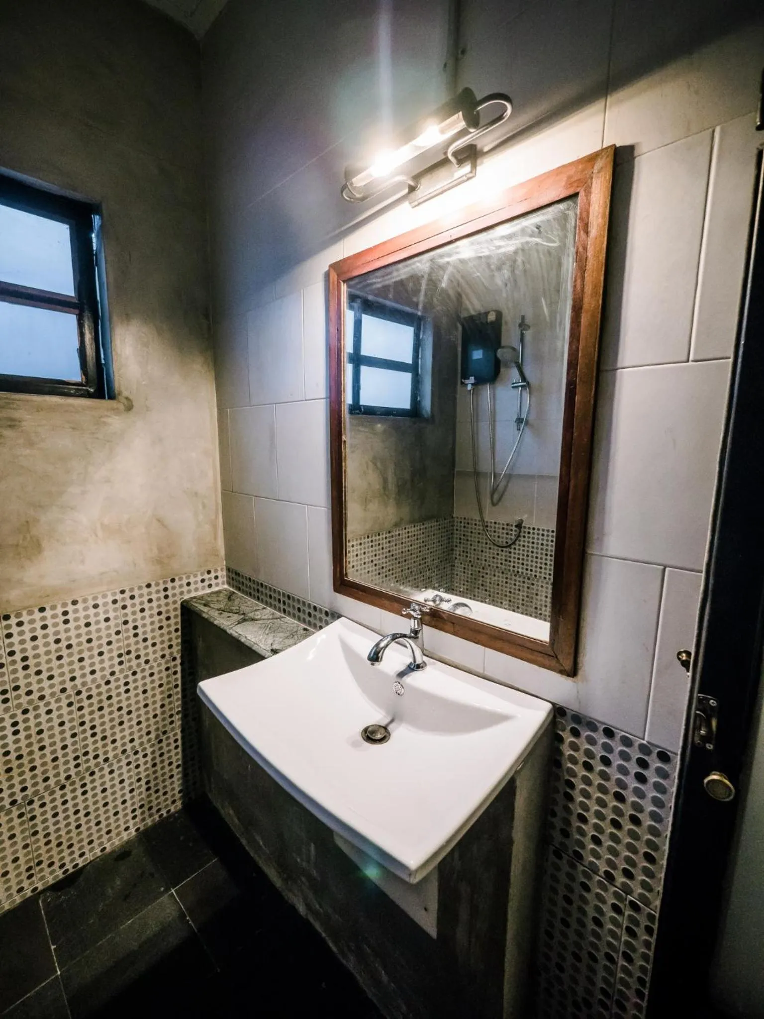 Bathroom in Zeds Hostel Bangkok