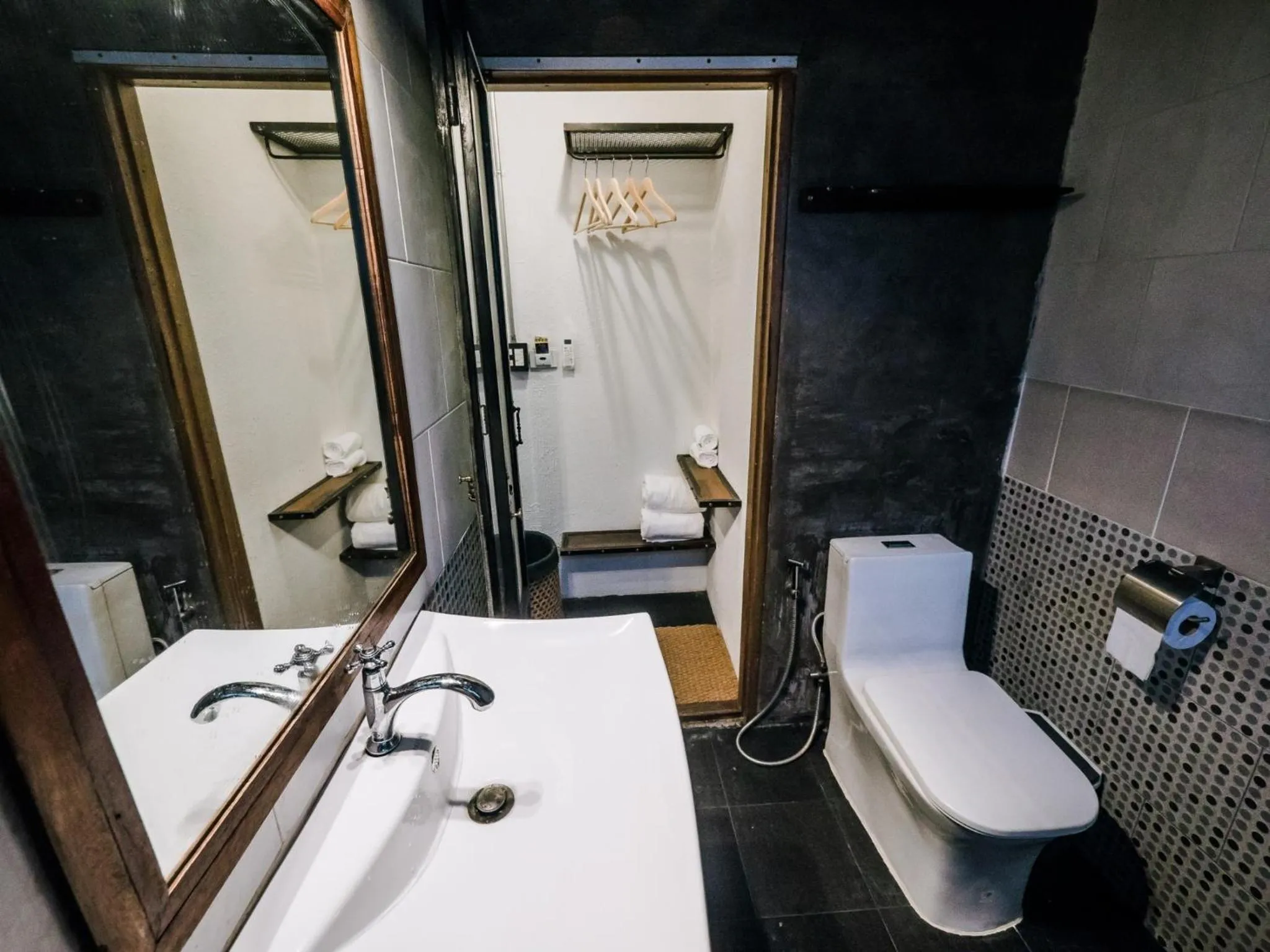 Bathroom in Zeds Hostel Bangkok