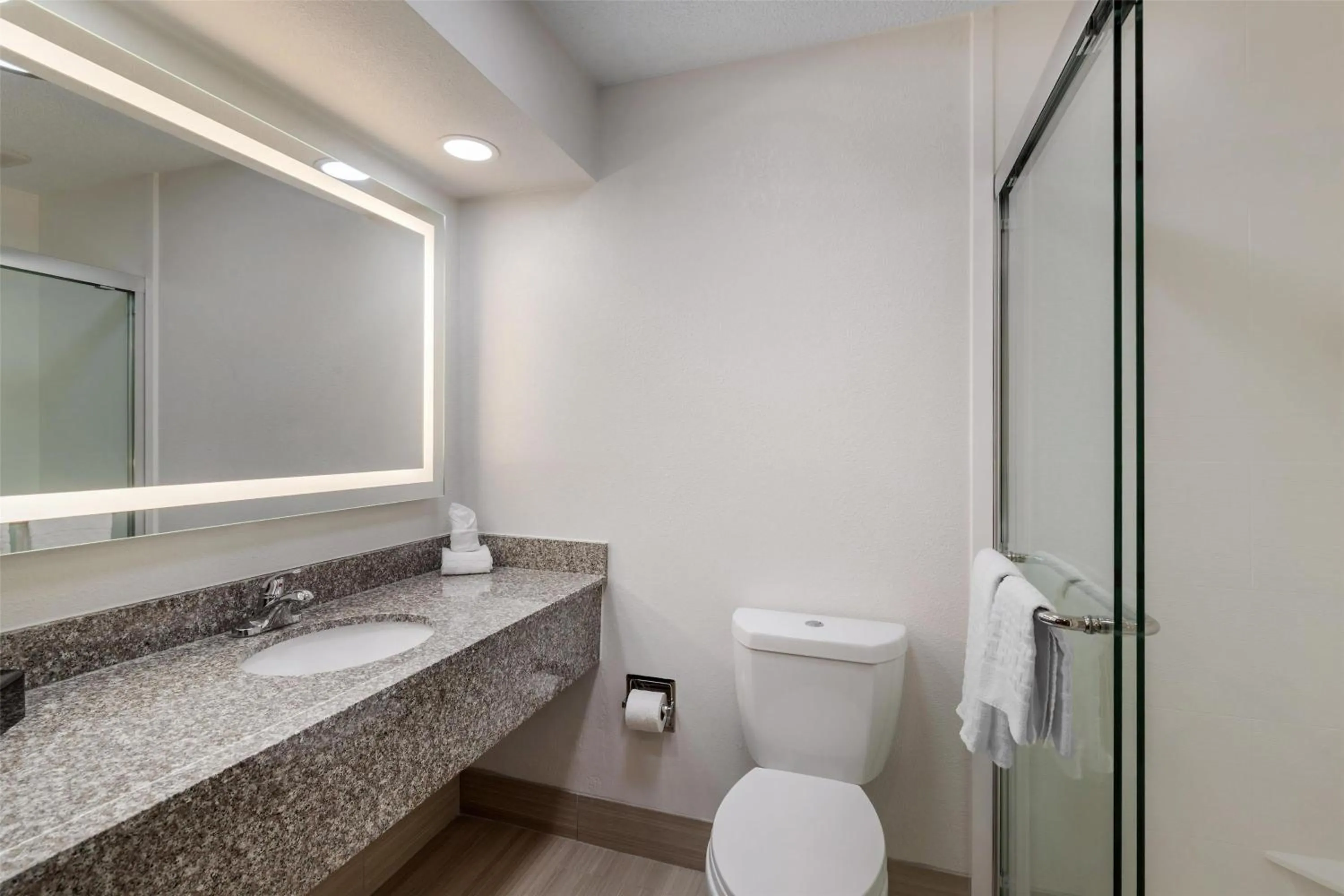 Bathroom in Best Western Augusta West