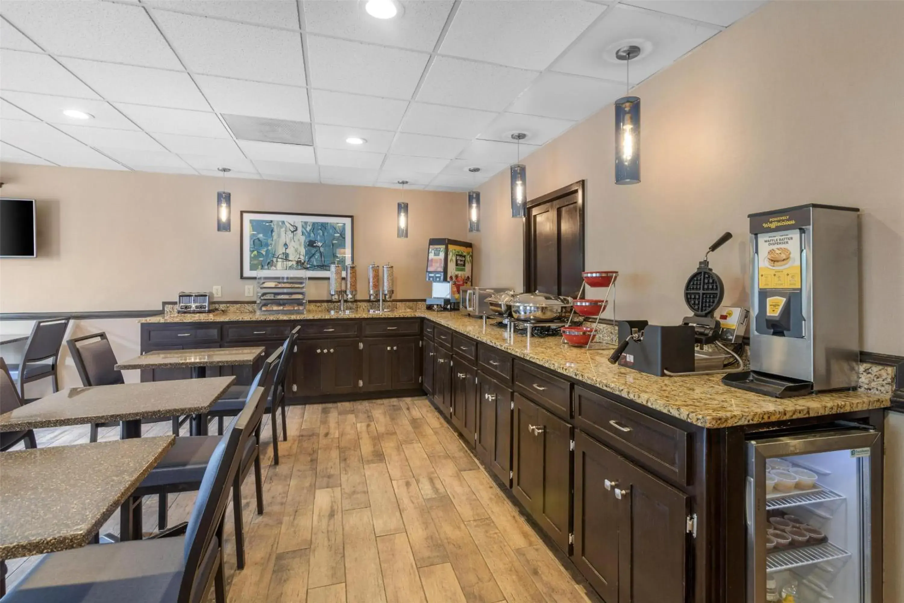 Breakfast in Best Western Augusta West Breakfast in Best Western Augusta West