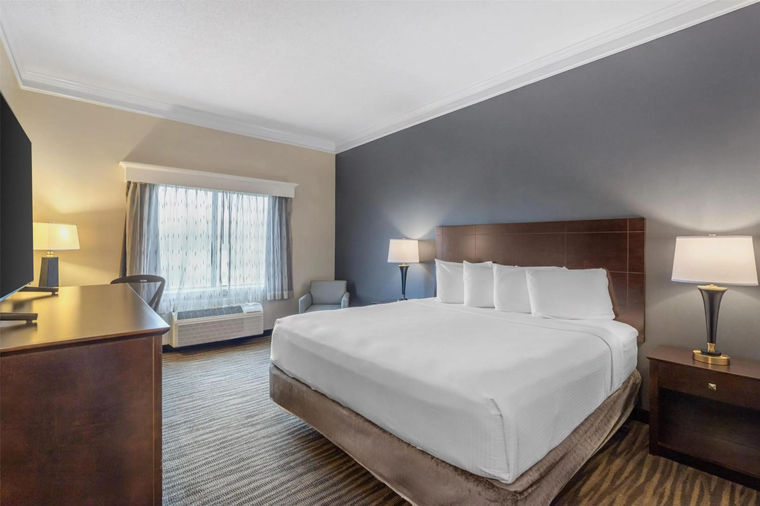 Bedroom, Bed in Best Western Augusta West