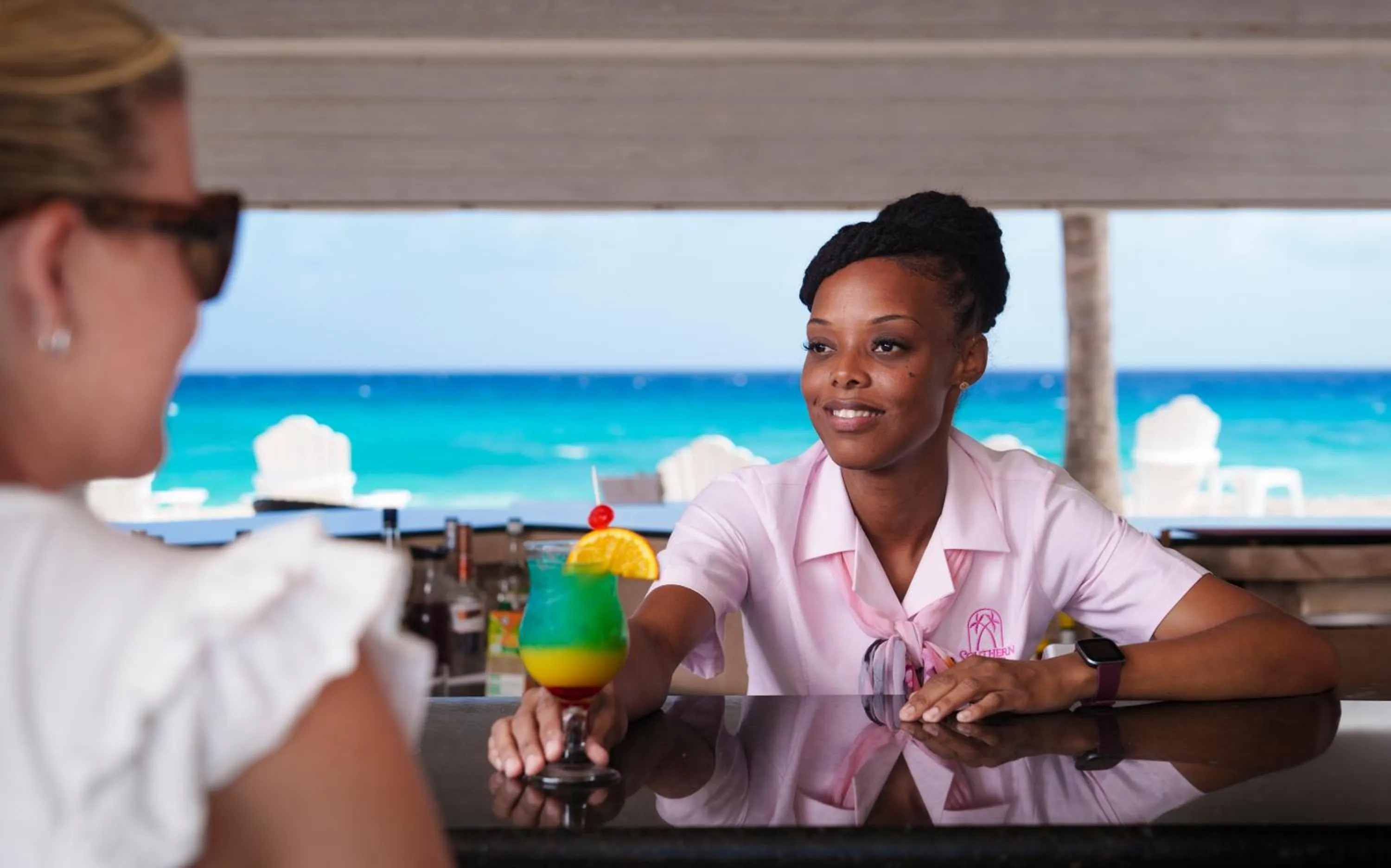 Lounge or bar in Southern Palms Beach Club