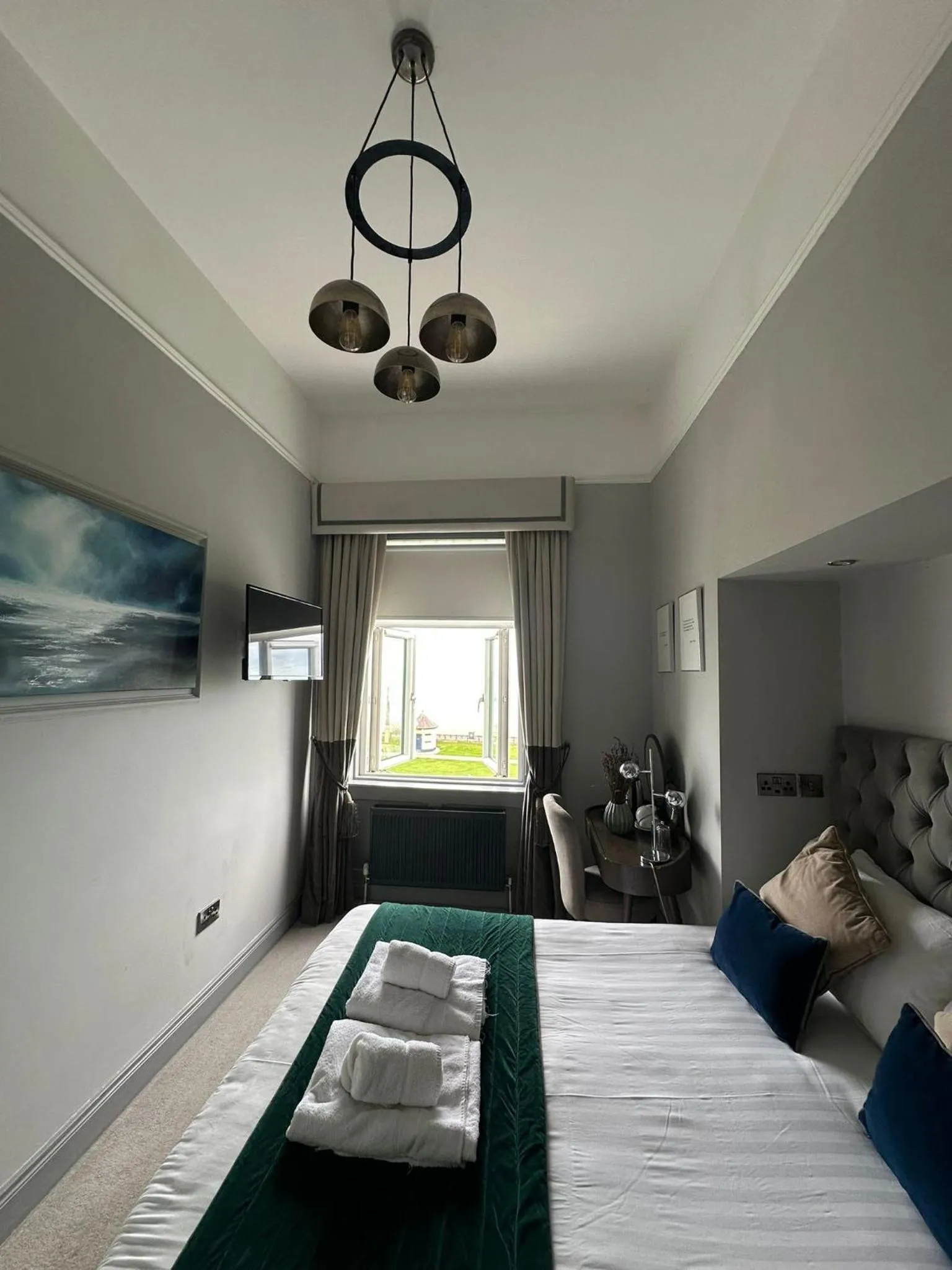 Bedroom, Bed in The Strand Hotel, the former residence of Oscar Wilde