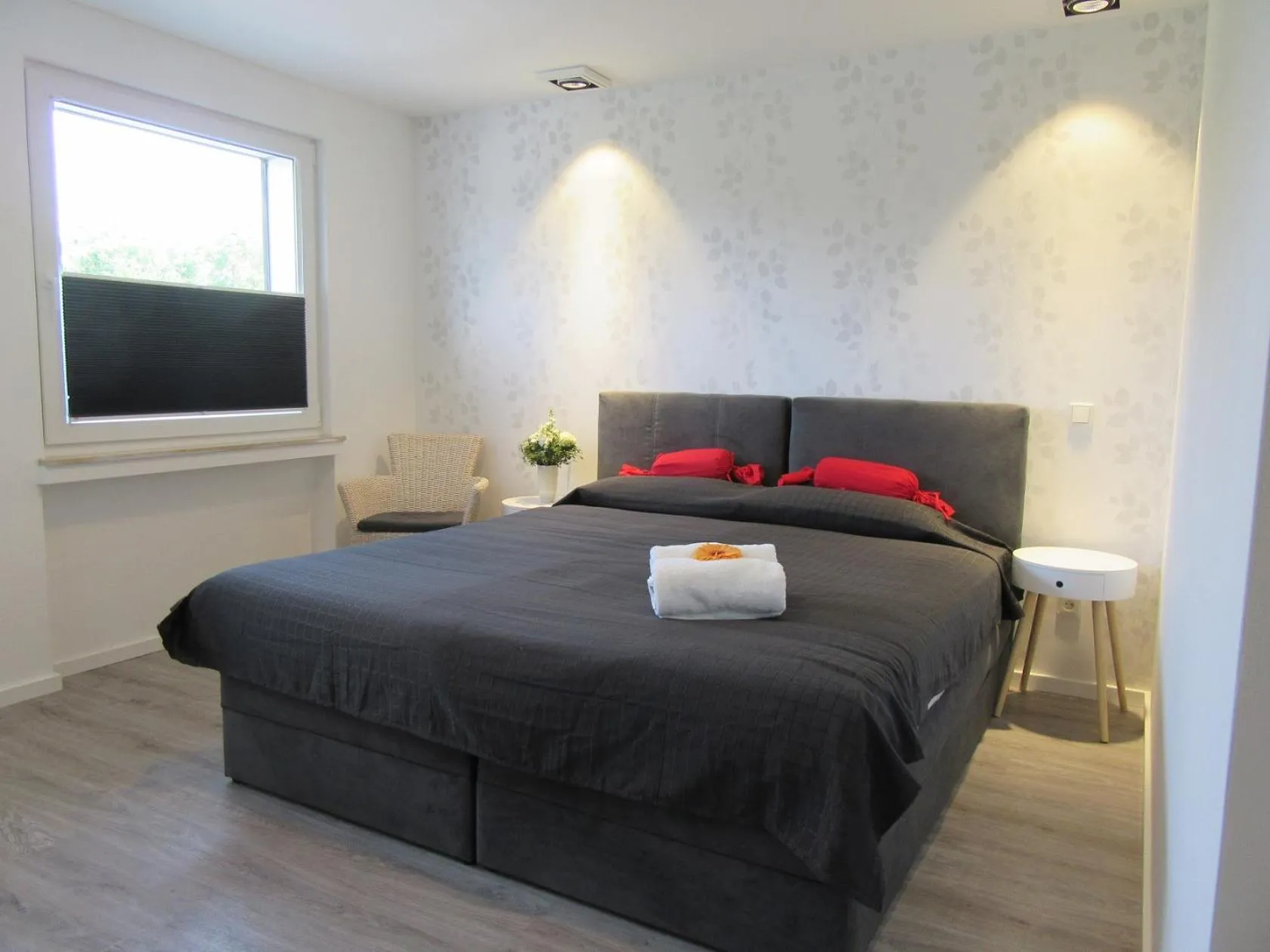 Photo of the whole room, Bed in Minsu Hotel