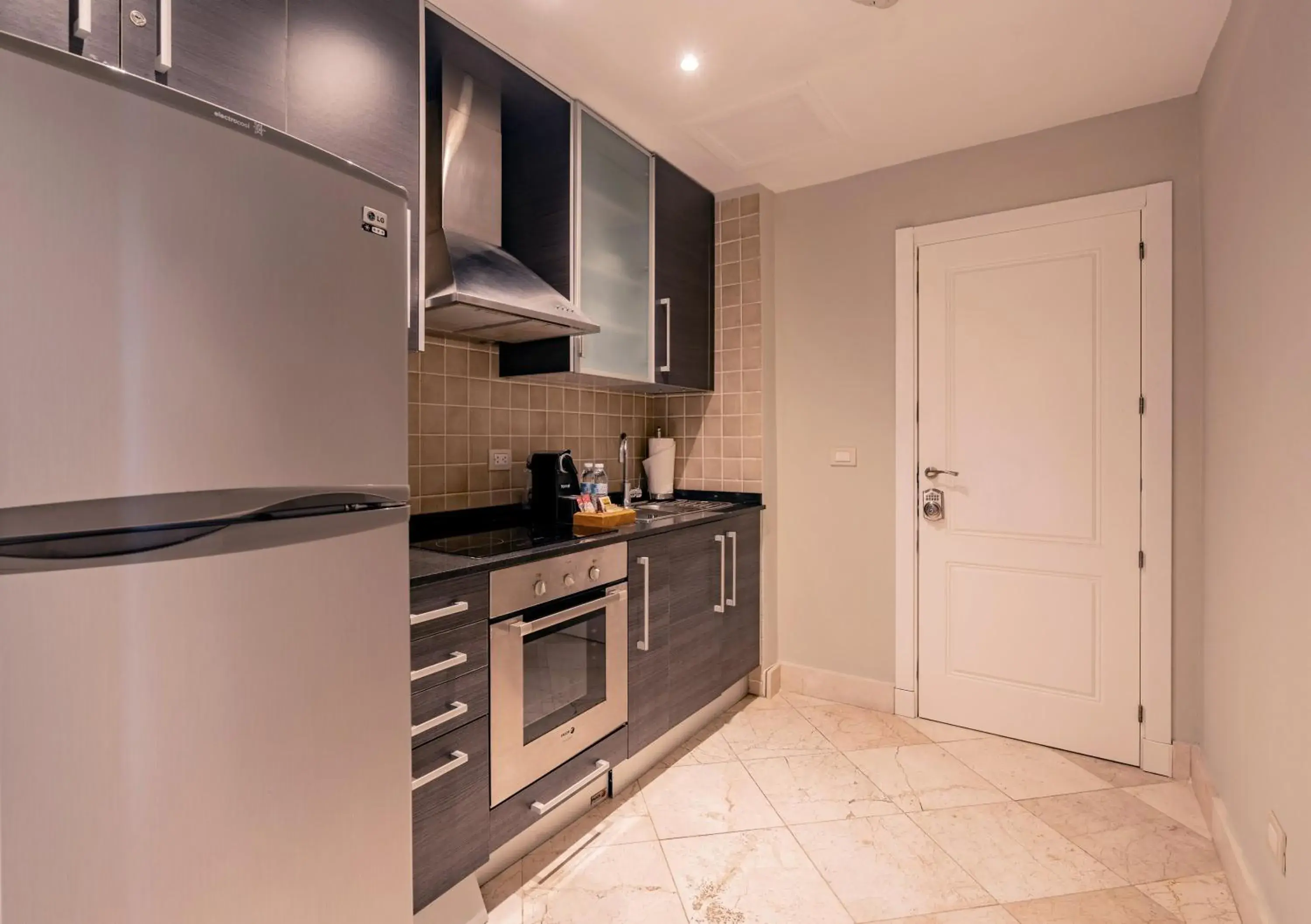 Communal kitchen in TAN Resorts Marina Cap Cana - All Inclusive Communal kitchen in TAN Resorts Marina Cap Cana - All Inclusive