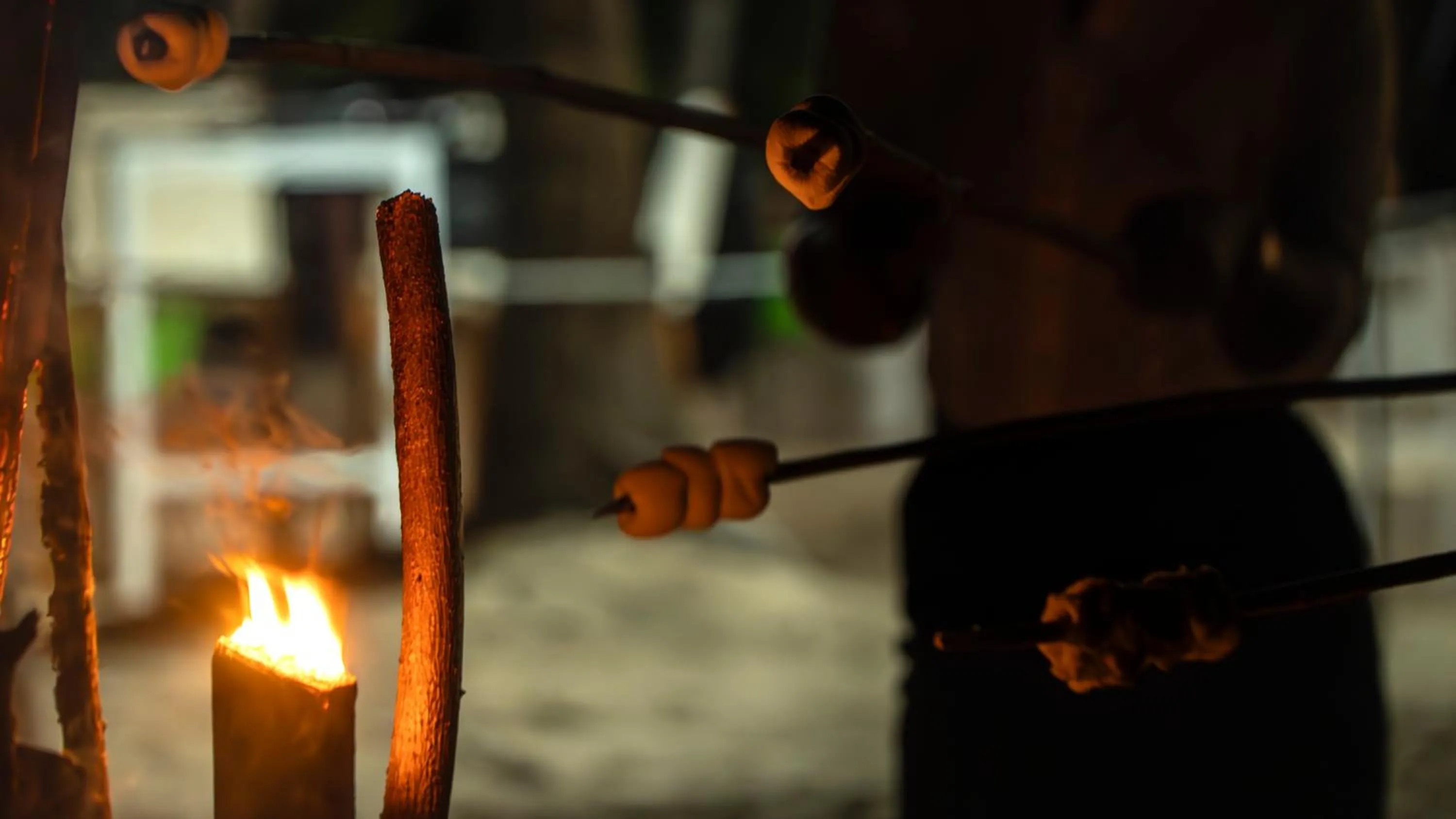 Evening entertainment in Mount Cinnamon Beach & Wellness Resort