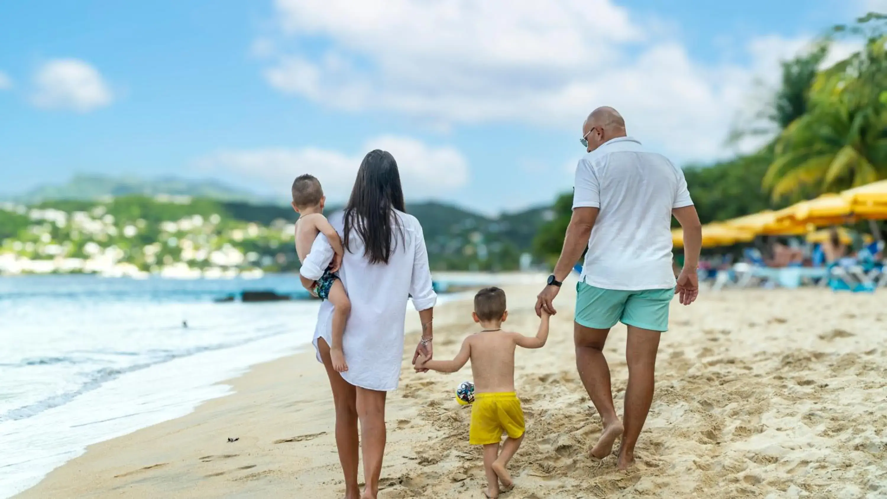 Restaurant/places to eat in Mount Cinnamon Beach & Wellness Resort Restaurant/places to eat in Mount Cinnamon Beach & Wellness Resort