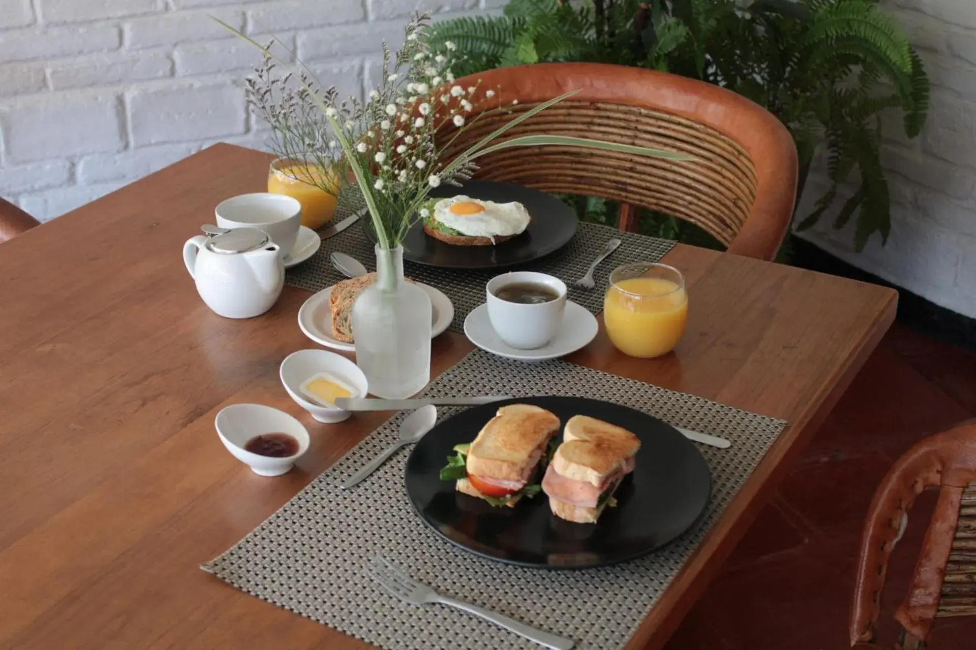 Breakfast in Hotel Ilebal Cuernavaca Centro - lugar con encanto! Breakfast in Hotel Ilebal Cuernavaca Centro - lugar con encanto!