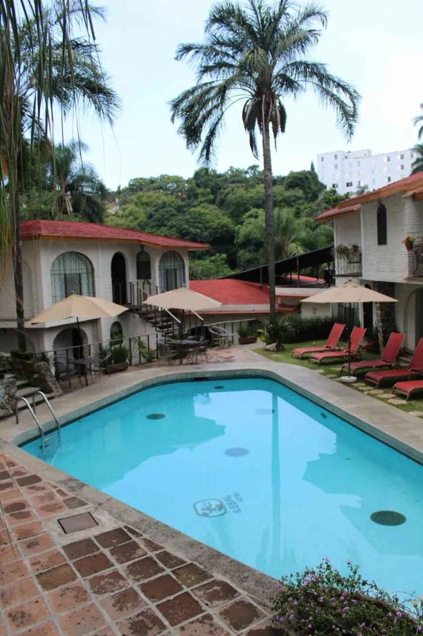 Swimming pool in Hotel Ilebal Cuernavaca Centro - lugar con encanto!