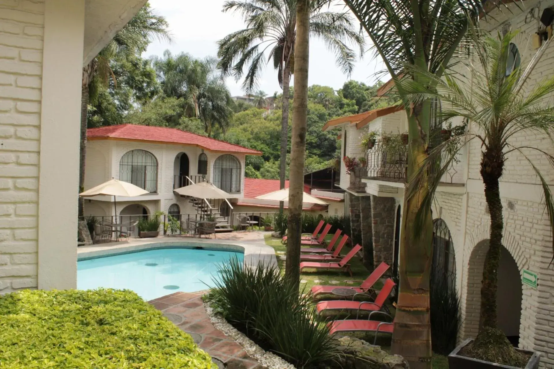 Swimming pool in Hotel Ilebal Cuernavaca Centro - lugar con encanto! Swimming pool in Hotel Ilebal Cuernavaca Centro - lugar con encanto!