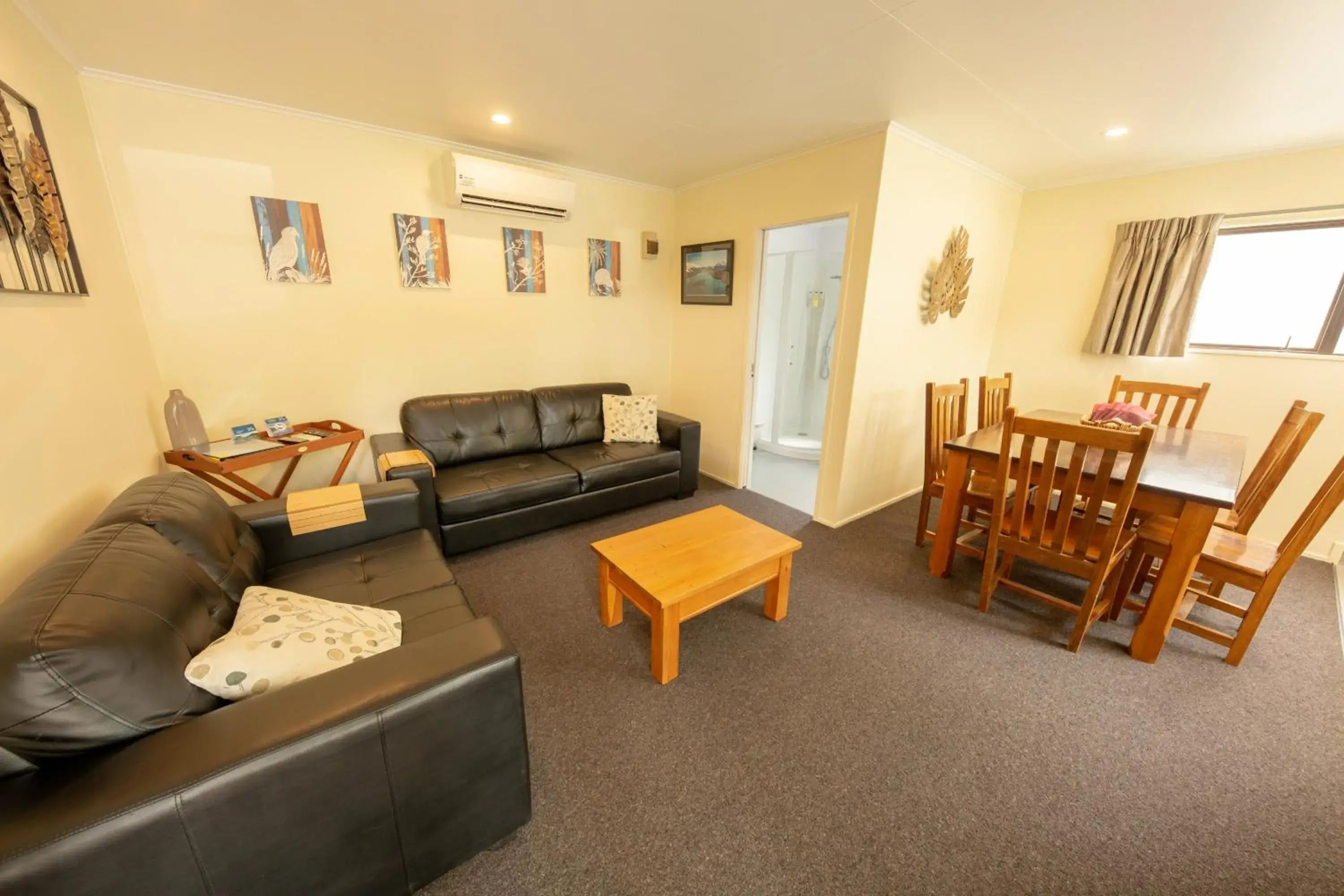 Standard Two-Bedroom Apartment in Queenstown Top 10 Holiday Park Standard Two-Bedroom Apartment in Queenstown Top 10 Holiday Park