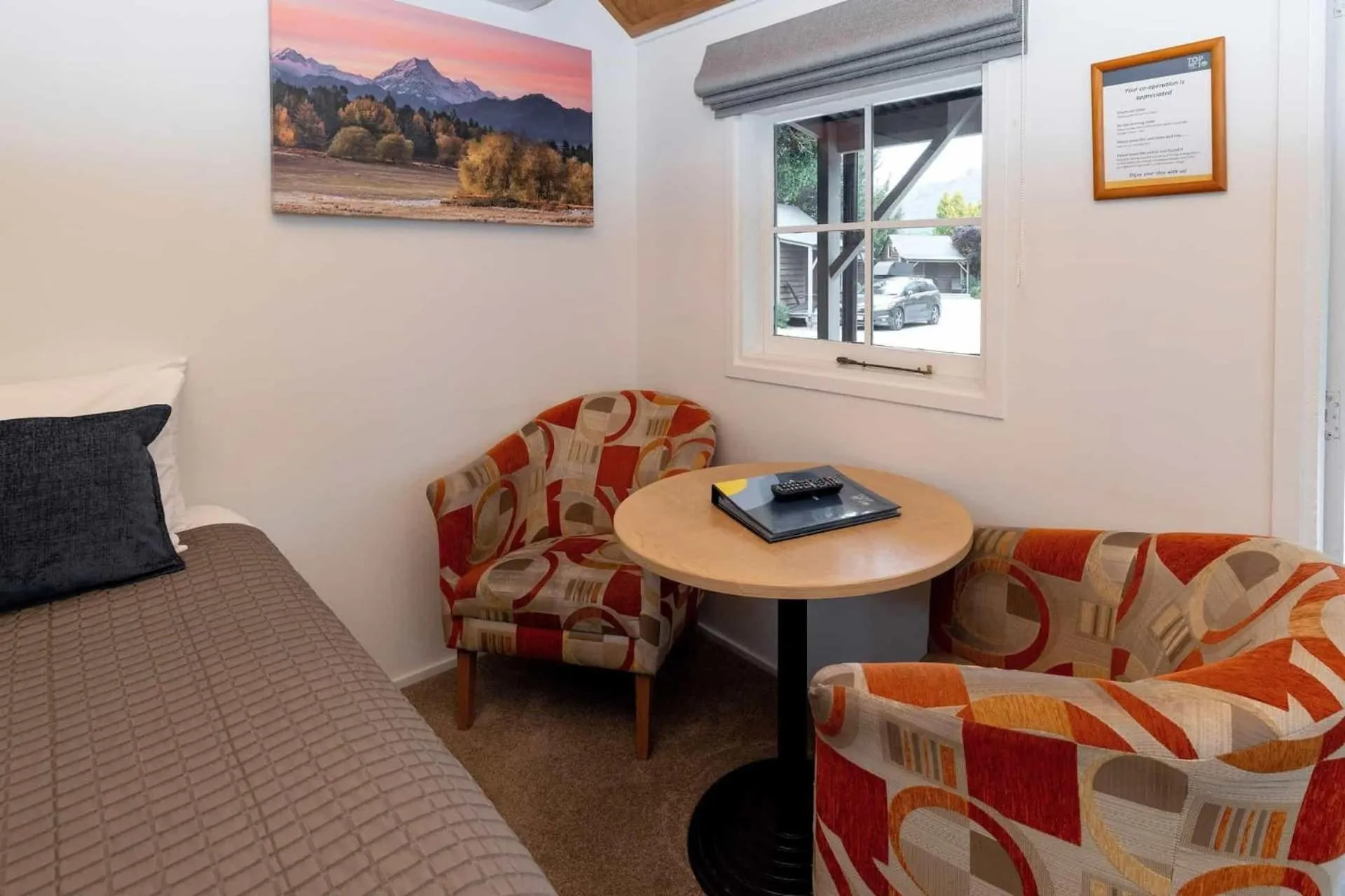 Seating area in Queenstown Top 10 Holiday Park