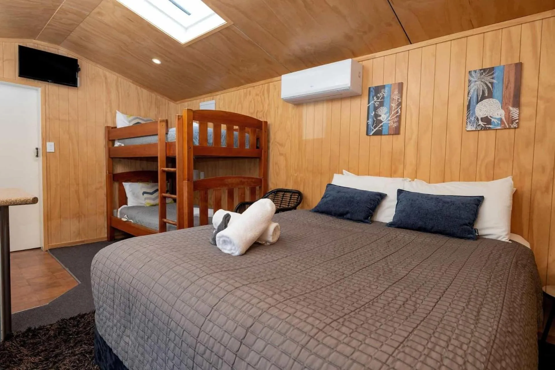 Bed in Queenstown Top 10 Holiday Park