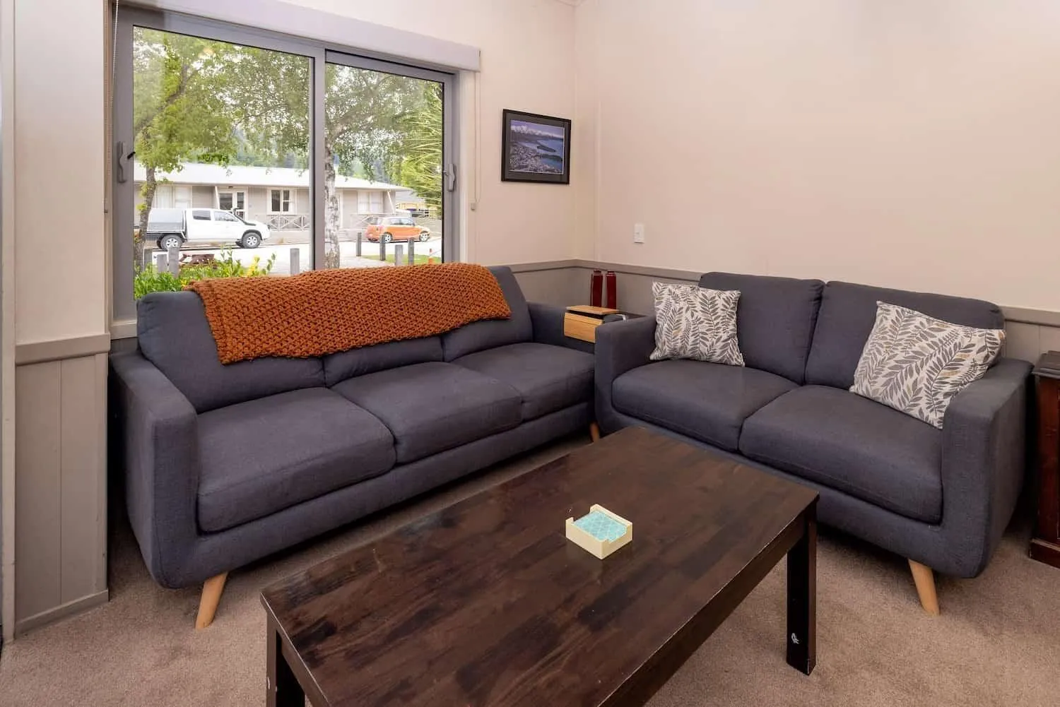 Living room in Queenstown Top 10 Holiday Park