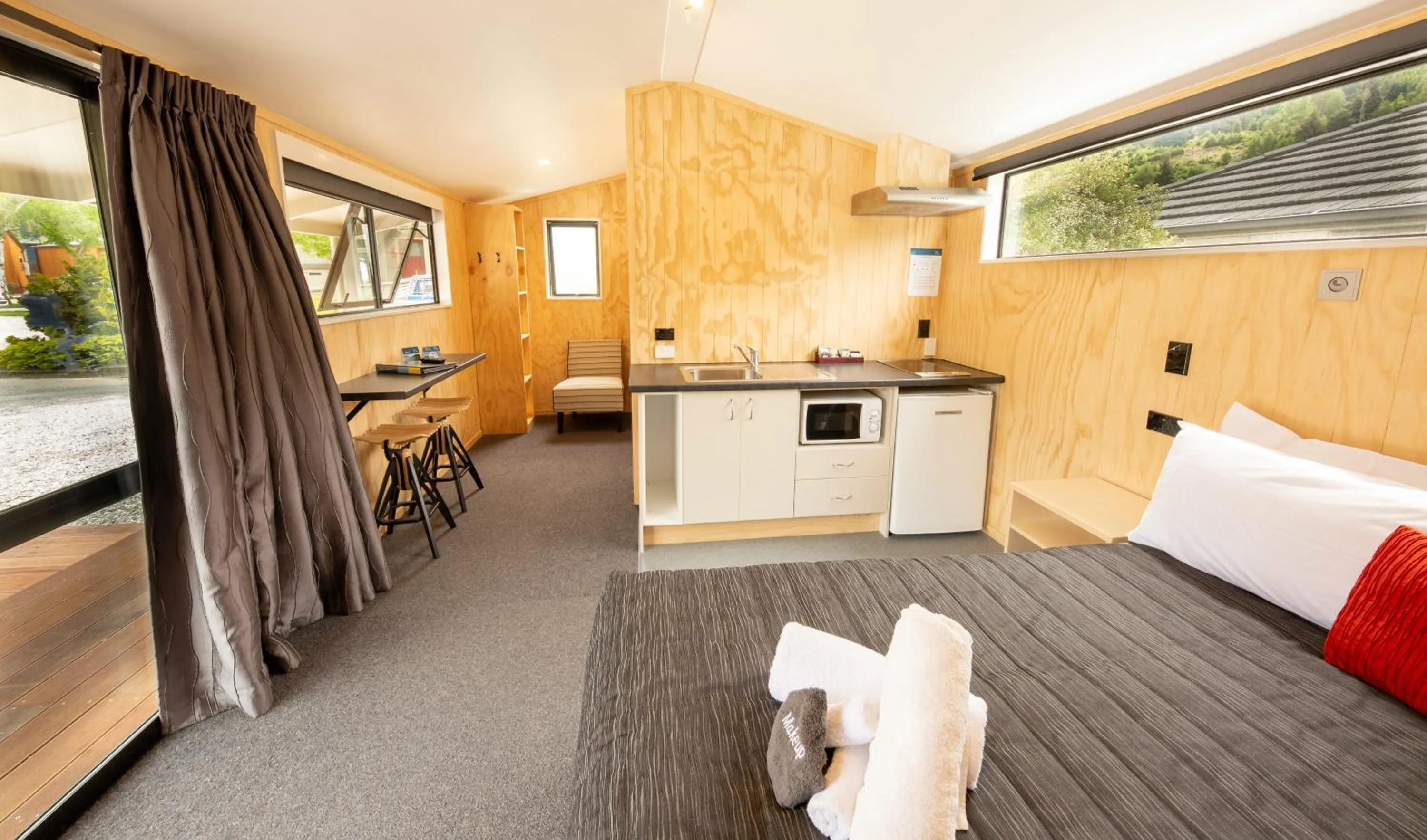 Queen Studio in Queenstown Top 10 Holiday Park