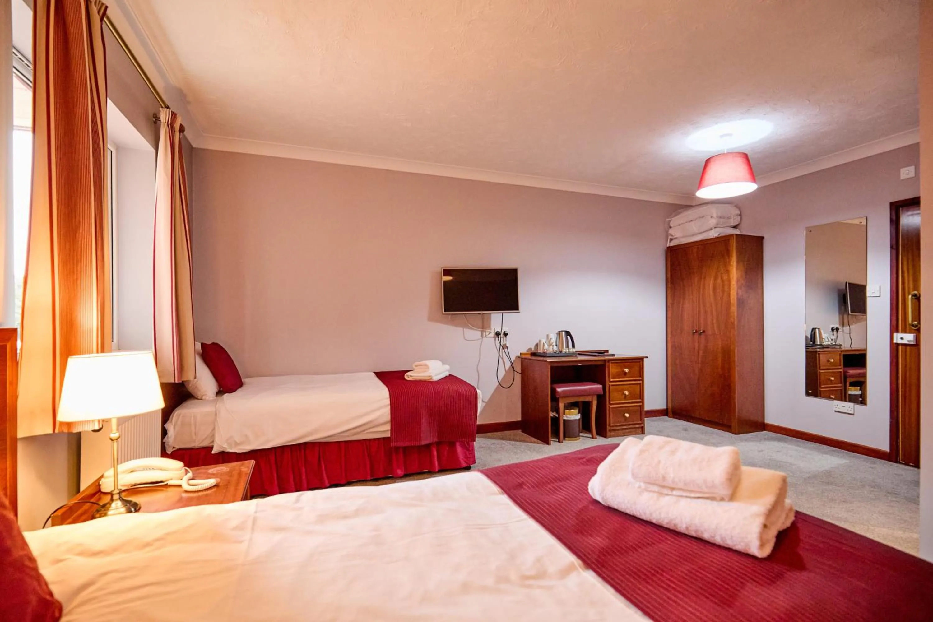 Family, Bed in Wensum Valley Hotel Golf and Country Club