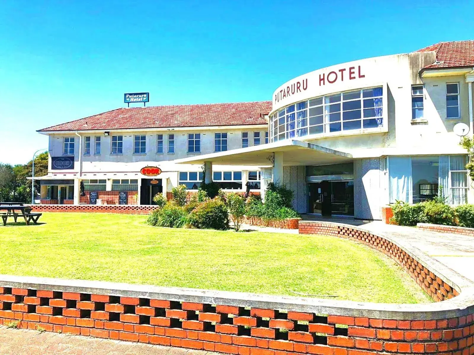 Facade/entrance in Putaruru Hotel Facade/entrance in Putaruru Hotel