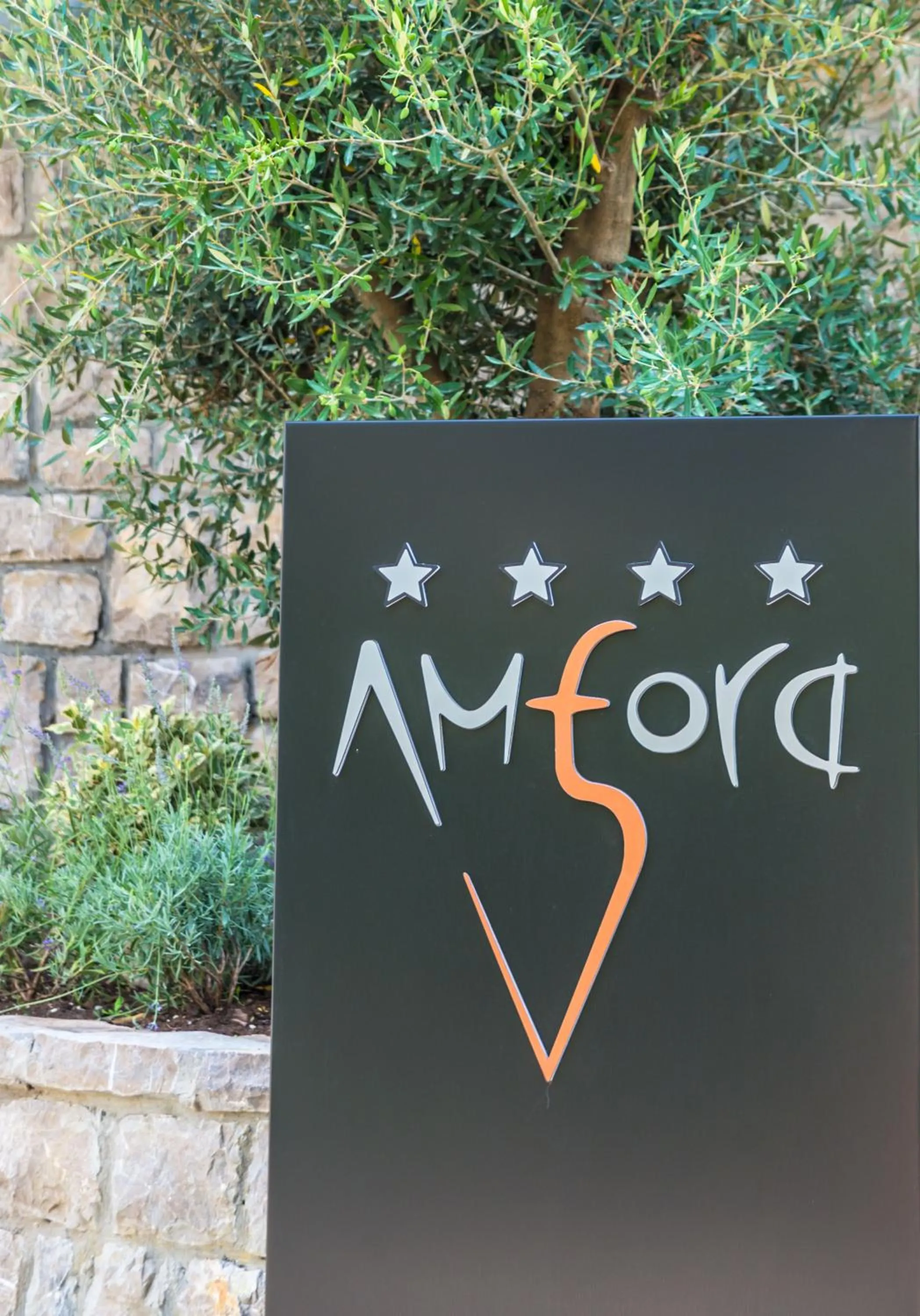 Property logo or sign in B&B Amfora