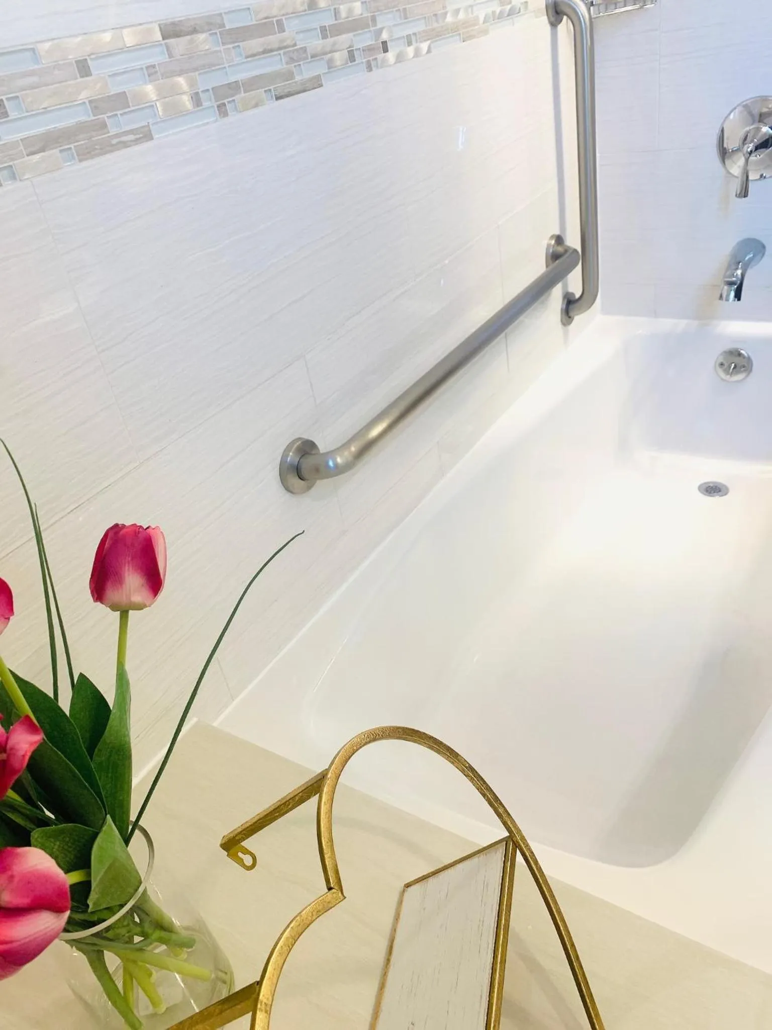 Bath in Madison LES Hotel